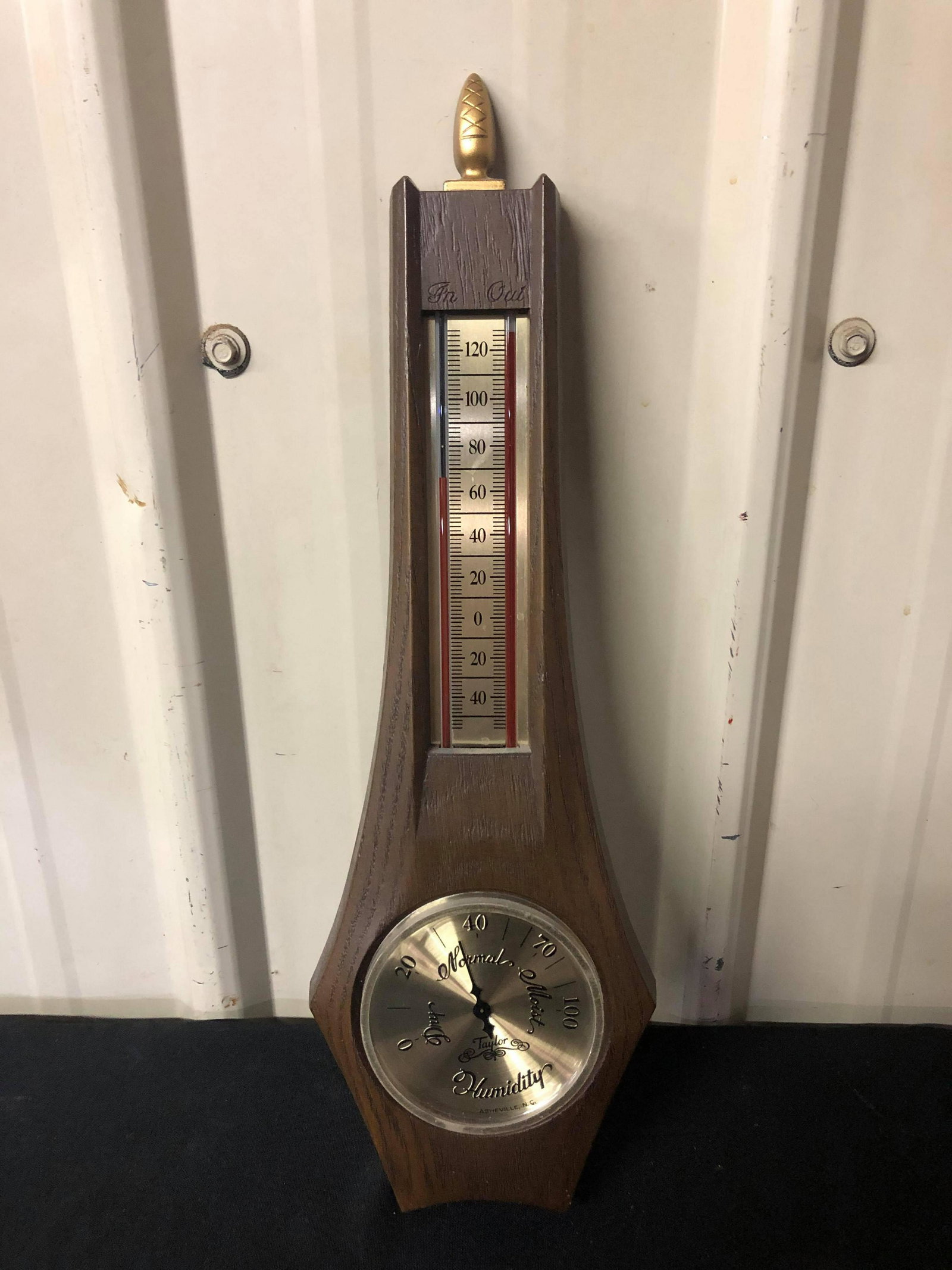 VINTAGE BAROMETER: VINTAGE BAROMETER