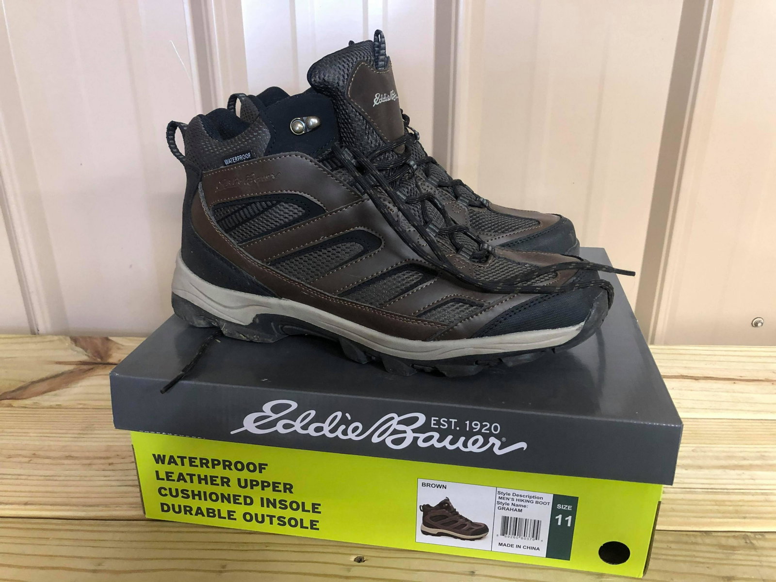Eddie Bauer Waterproof Hiking Boots Size 11 Graham: Eddie Bauer Waterproof Hiking Boots Size 11 Graham
