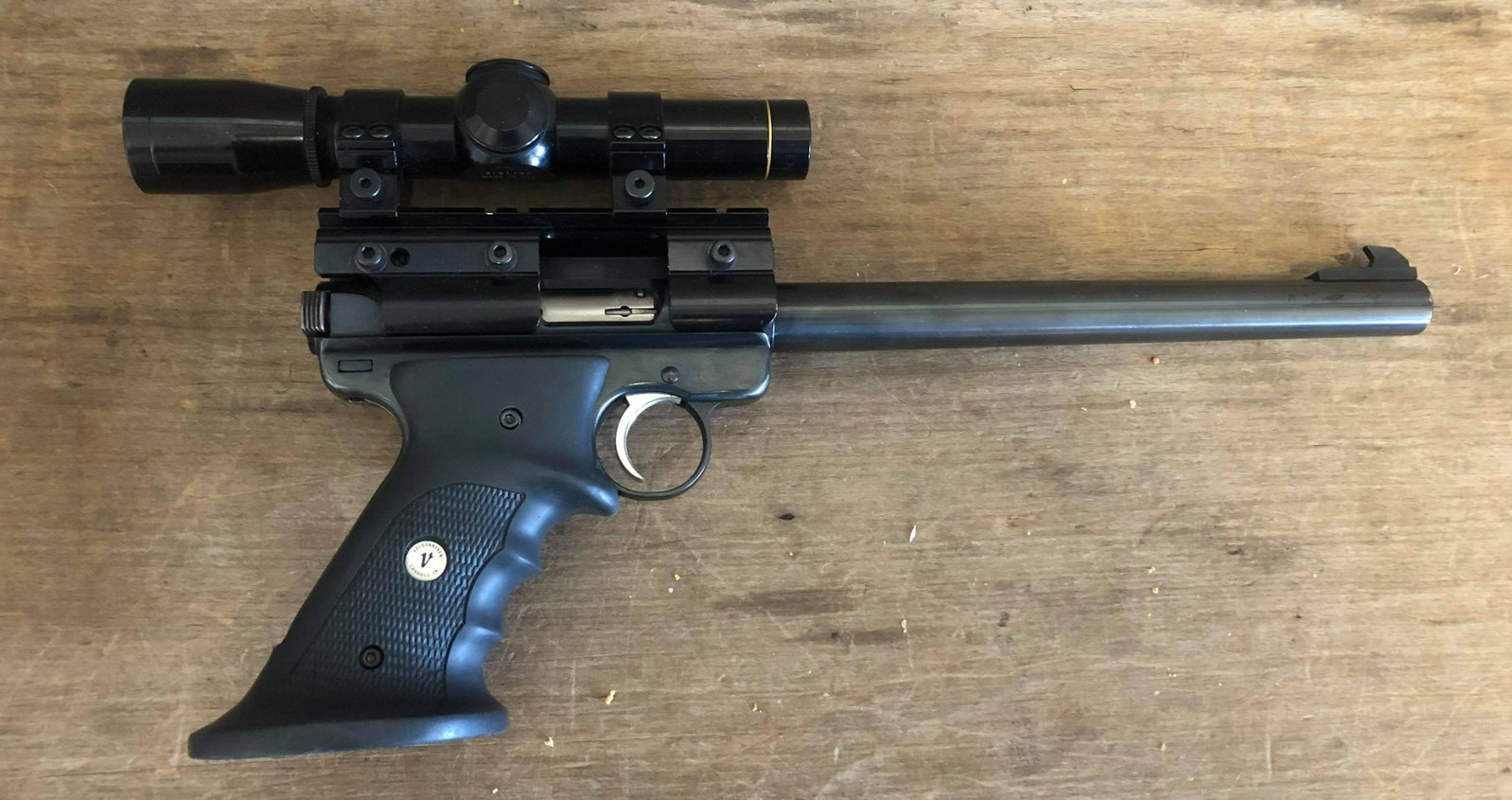 Ruger Pistol With Leupold Scope: Ruger Pistol With Leupold Scope