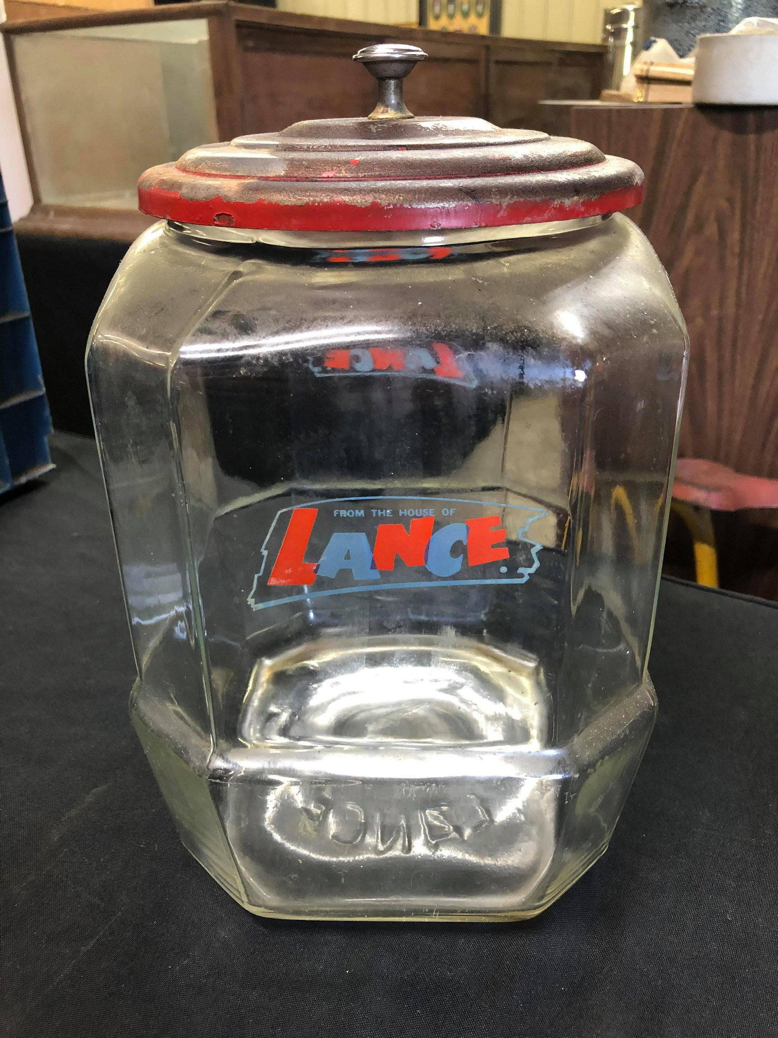 Lance Glass Jar With Metal Lid: Lance Glass Jar With Metal Lid
