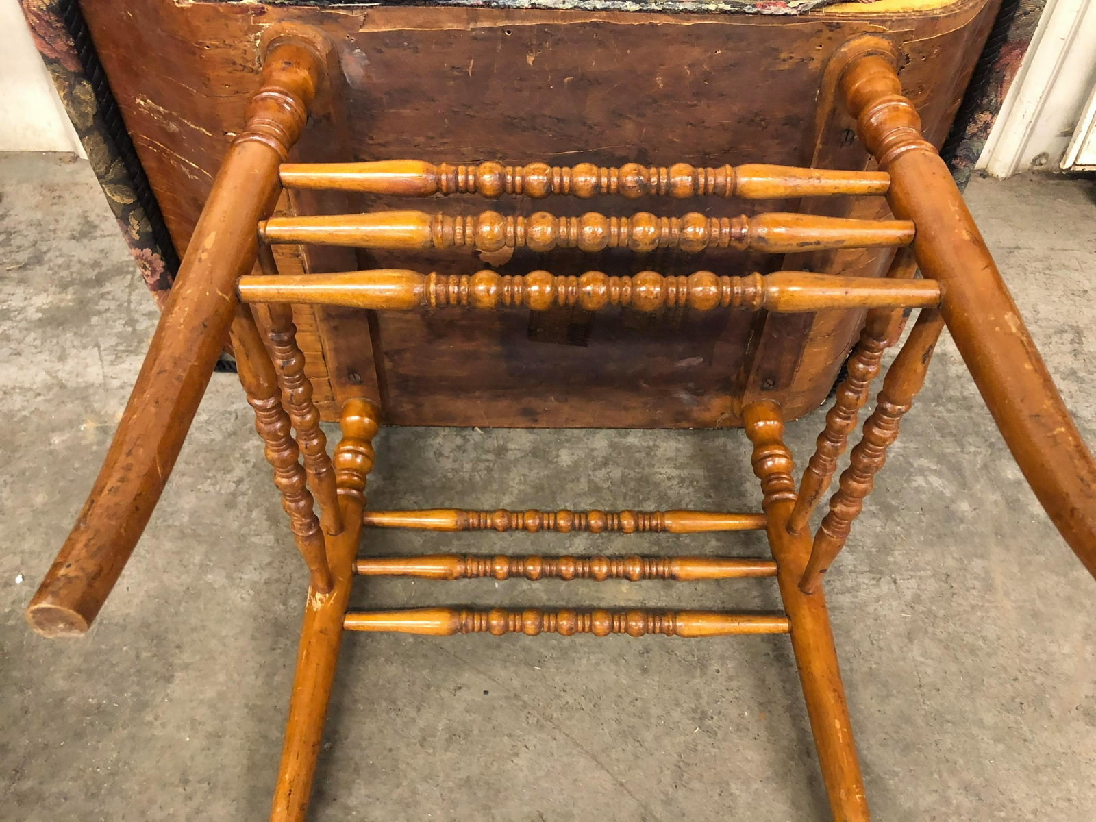 Antique Victorian Photograph Stool: Antique Victorian Photograph Stool
