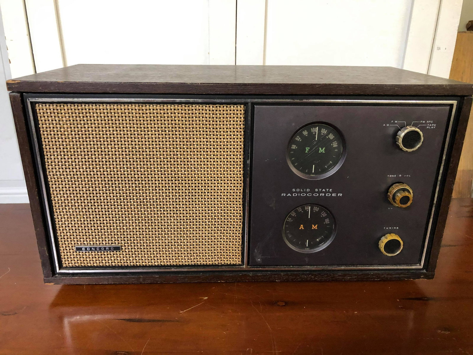 CONCORD SOLID STATE RADIOCORDER VINTAGE RADIO: CONCORD SOLID STATE RADIOCORDER VINTAGE RADIO