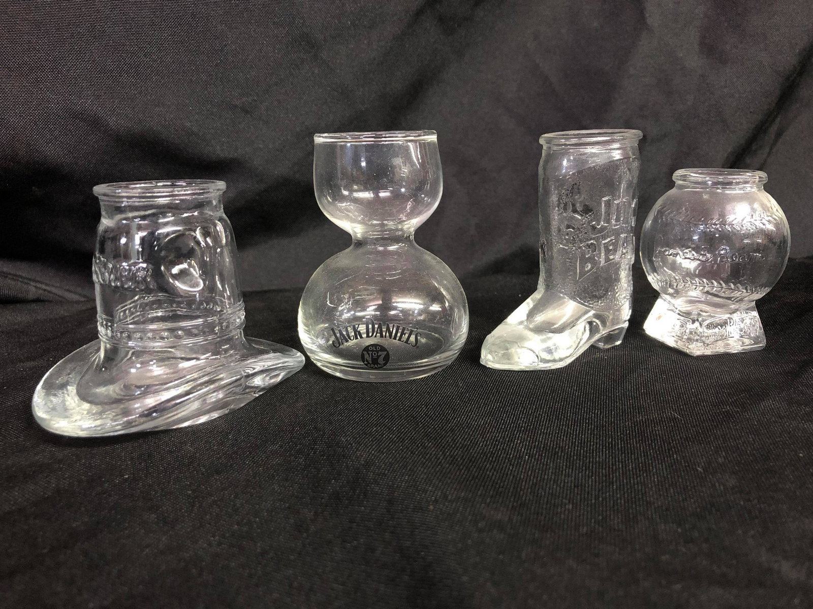 JACK DANIEL'S & JIM BEAM COLLECTIBLE GLASSES: JACK DANIEL'S & JIM BEAM COLLECTIBLE GLASSES