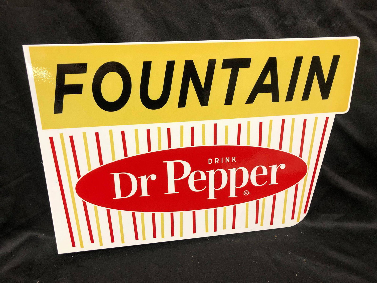 Fountain Dr. Pepper Sign: Fountain Dr. Pepper Sign
