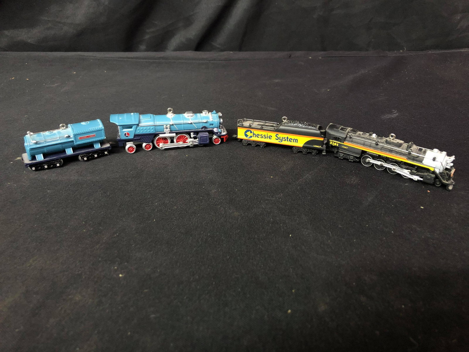 MINIATURE LIONEL TRAINS (2001): MINIATURE LIONEL TRAINS (2001)