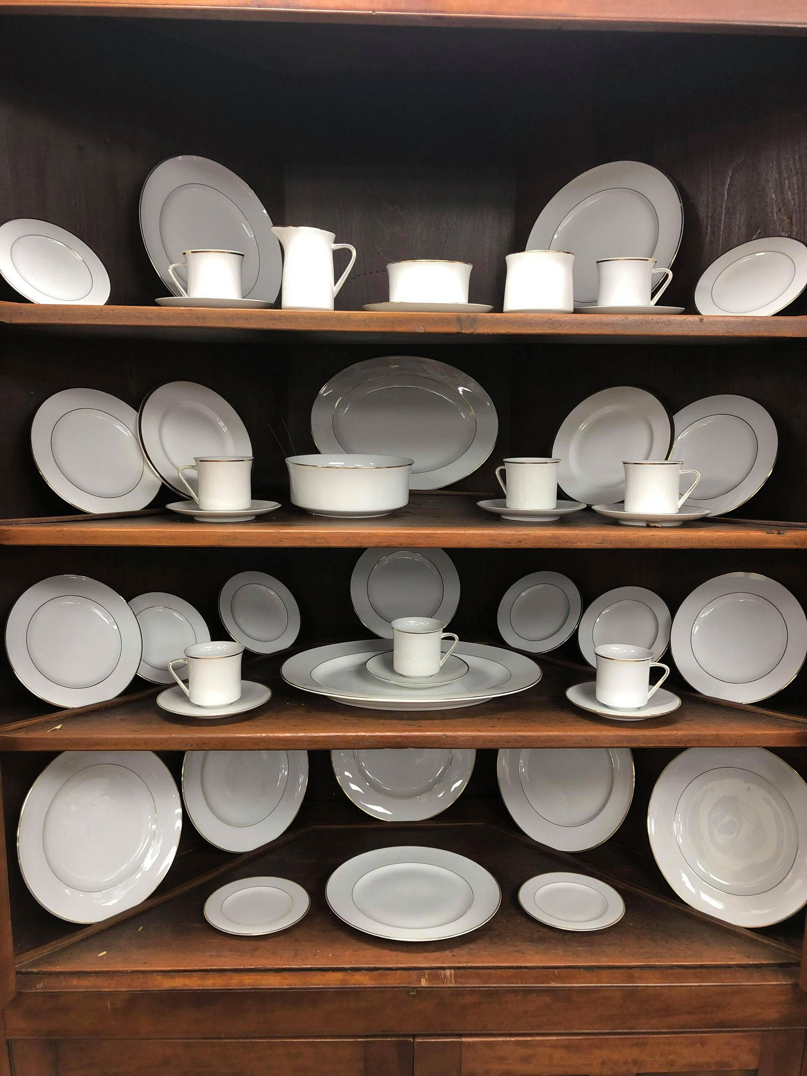 Haviland Bavaria Germany Fine China With Gold Trim: Haviland Bavaria Germany Fine China With Gold Trim