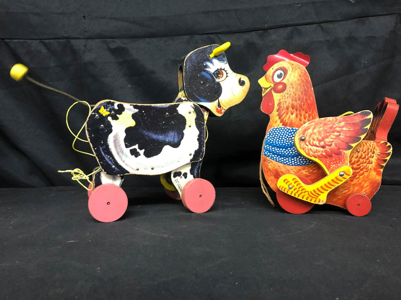 PAIR OF FISHER PRICE PULL TOYS: PAIR OF FISHER PRICE PULL TOYS