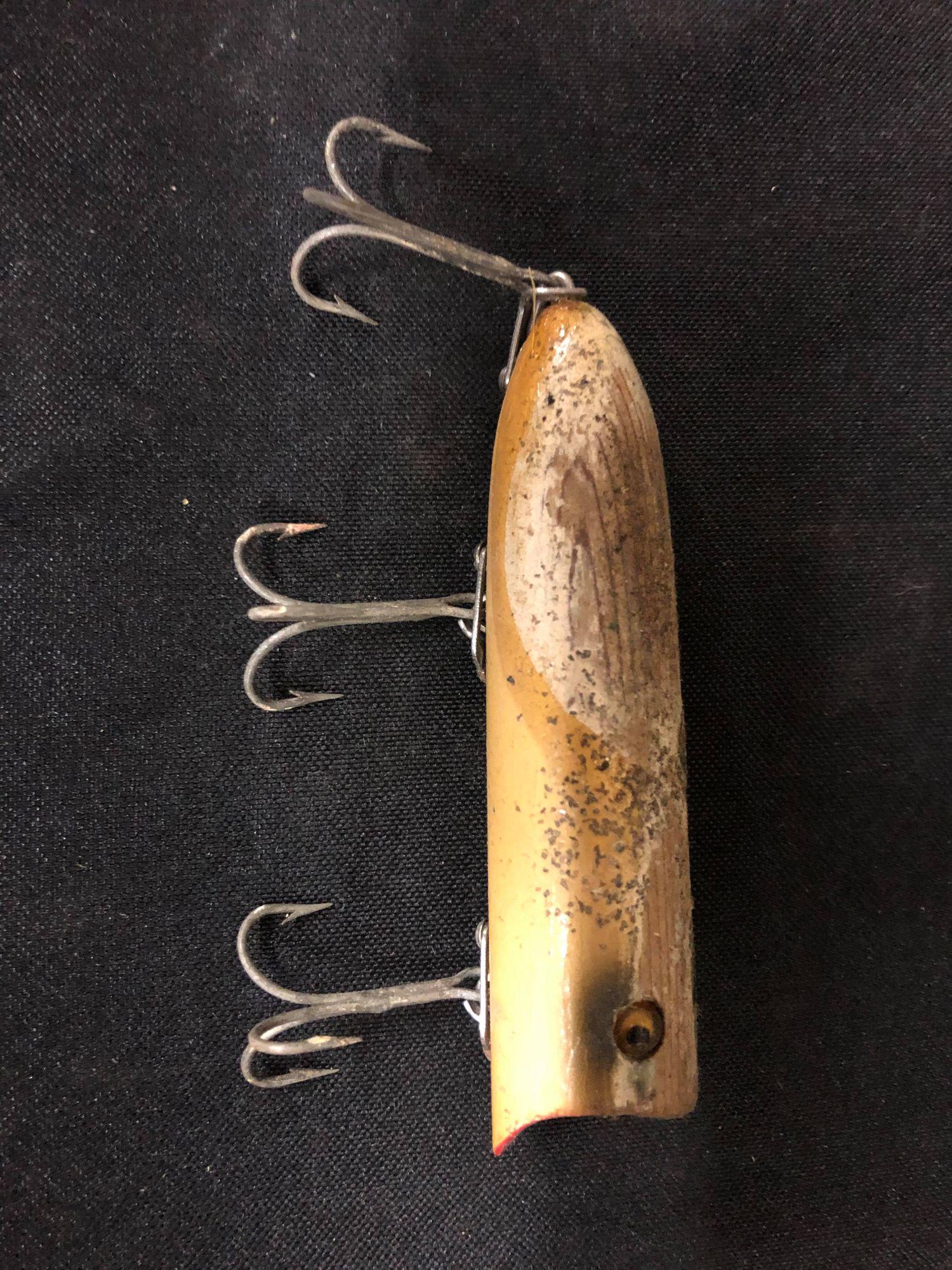 VINTAGE WOODEN FISHING LURES: VINTAGE WOODEN FISHING LURES