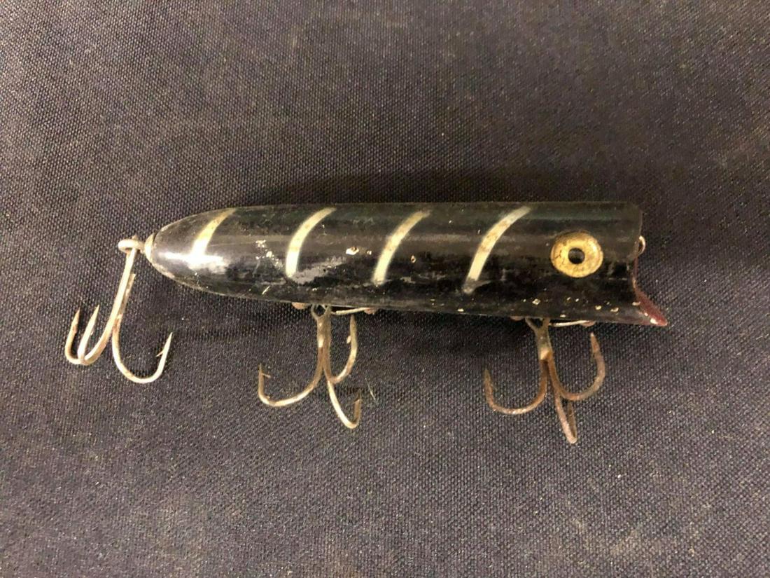 VINTAGE WOODEN FISHING LURES: VINTAGE WOODEN FISHING LURES