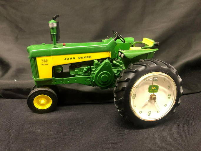John Deere Tractor Clock