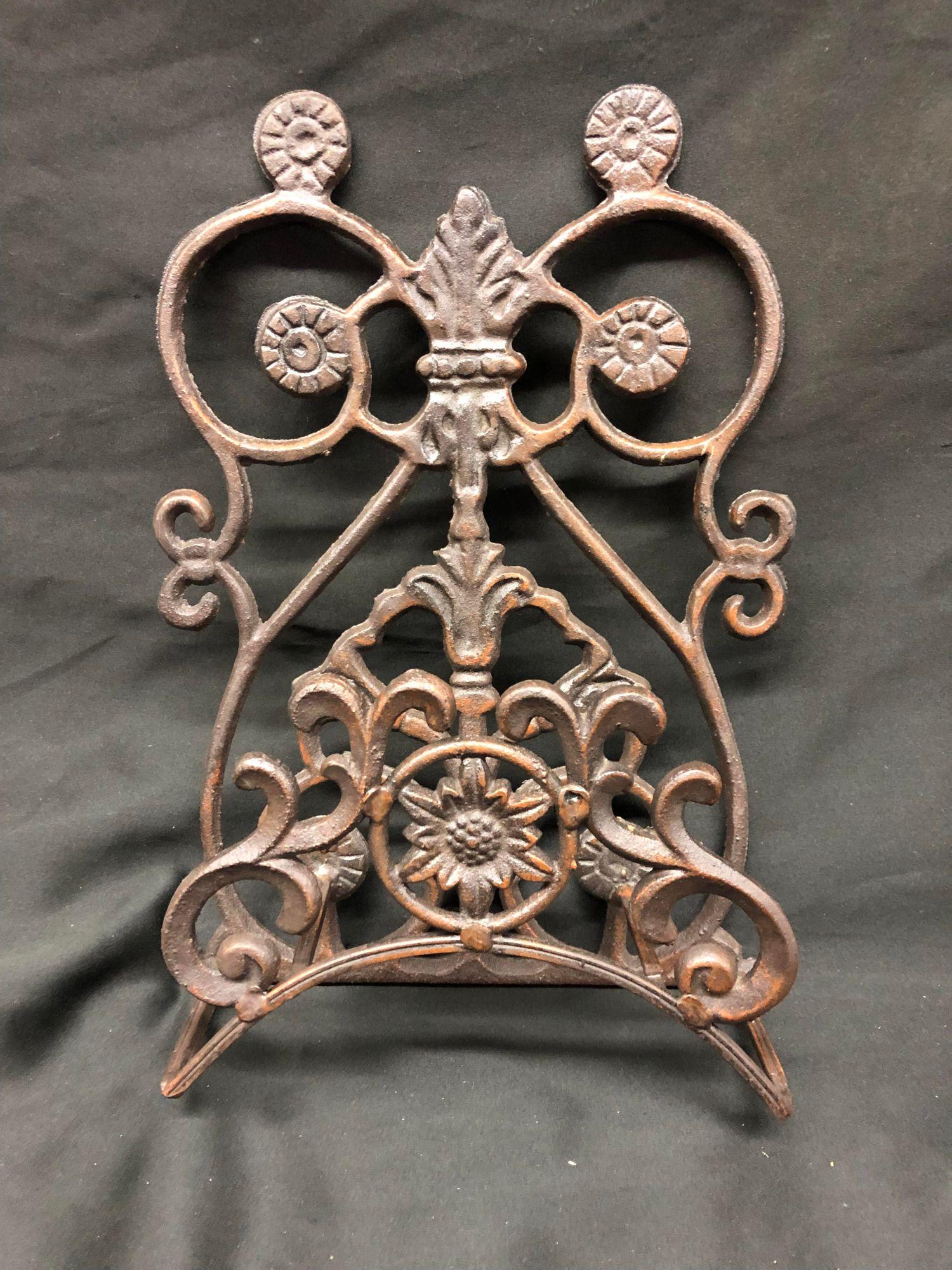 Cast Iron Letter/Magazine Holder (1 of 1)