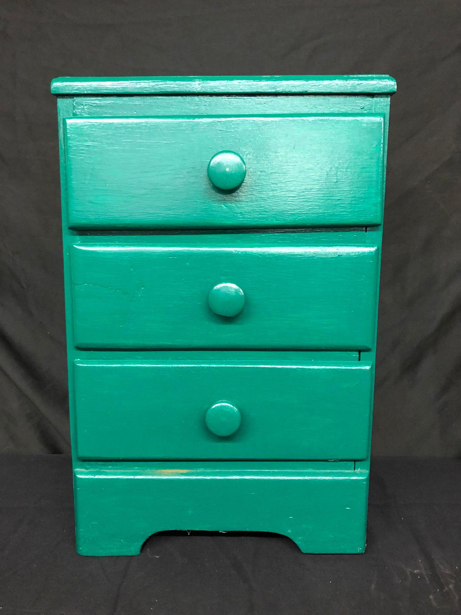 Very Small Shabby Chic Chest of Drawers (1 of 1)