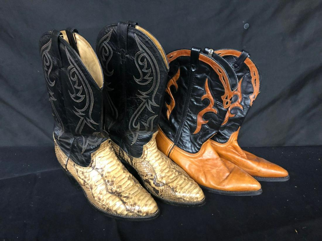2 Pair of Cowboy Boots Size 9/10: 2 Pair of Cowboy Boots Size 9/10