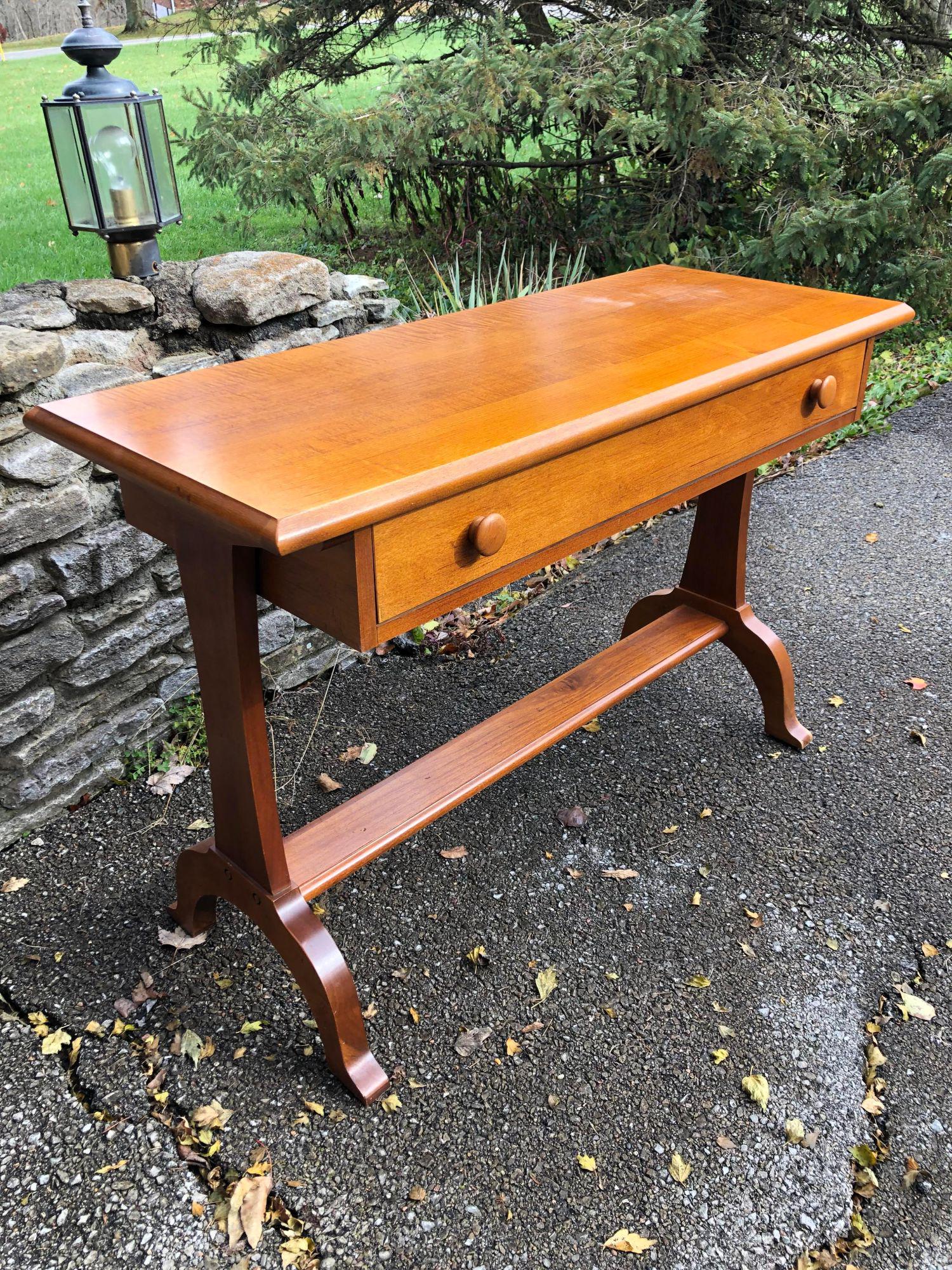 One Drawer Cherry Desk: One Drawer Cherry Desk