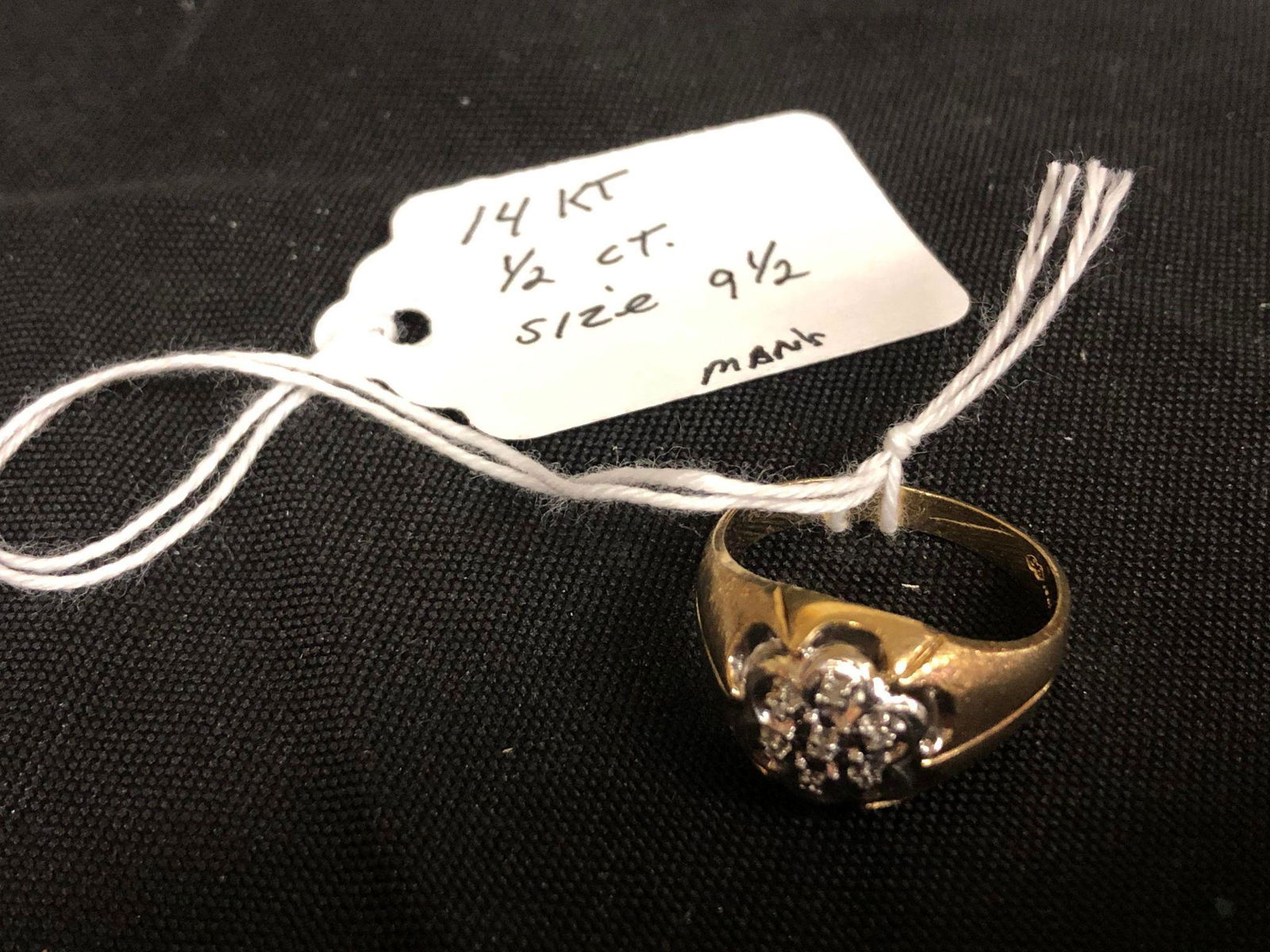 14 KT. 1/2 CT. Size 9.5 Men's Ring 5.6 Grams: 14 KT. 1/2 CT. Size 9.5 Men's Ring 5.6 Grams