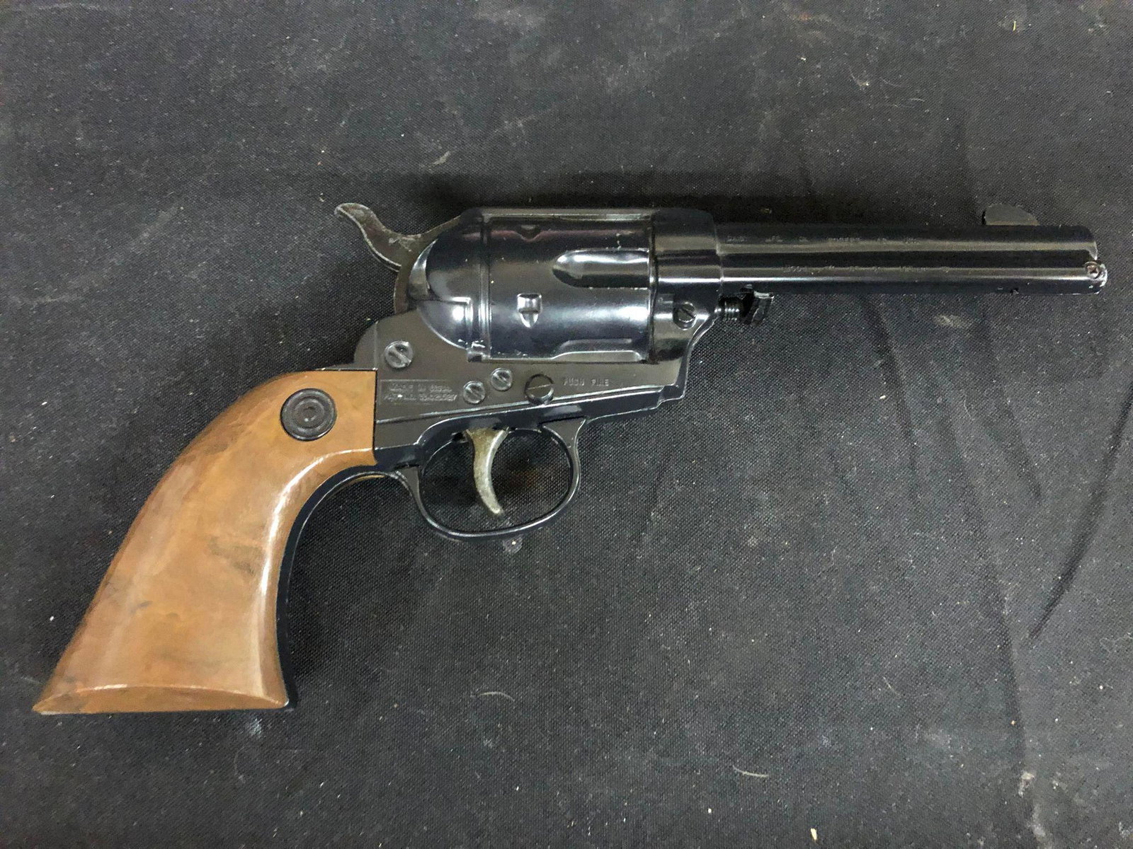 Daisy Revolver Style BB Gun: Daisy Revolver Style BB Gun
