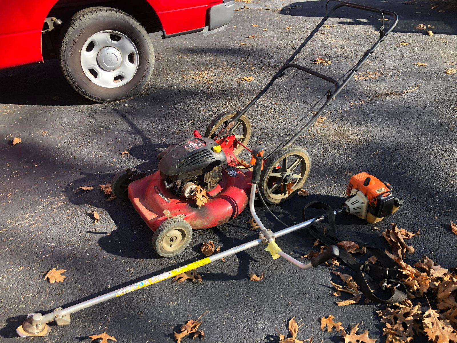 Stihl Weedeater & Murray Push Mower (1 of 2)