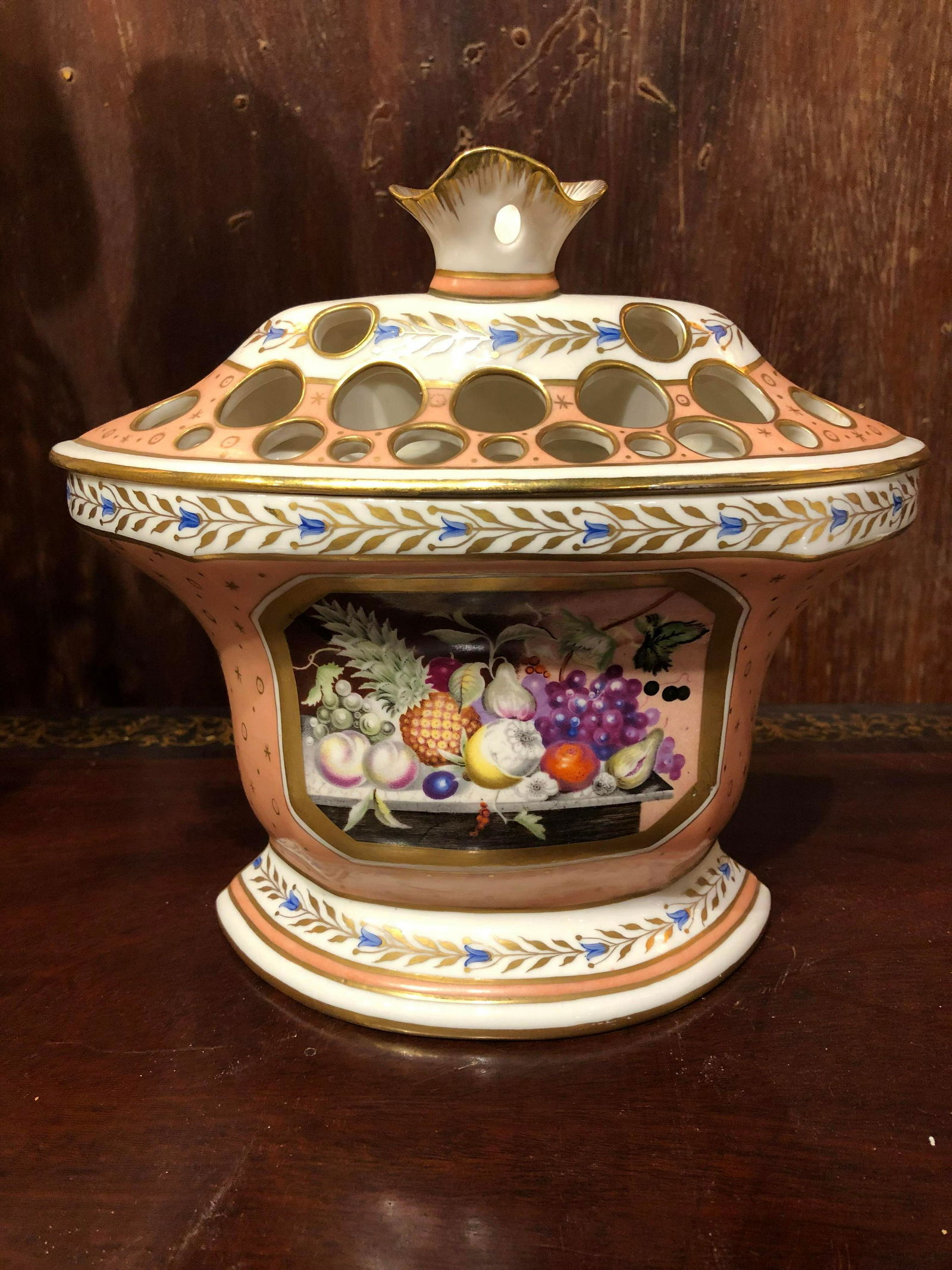 Attractive Porcelain Bough Or Bulb Pot In The Early (1 of 1)