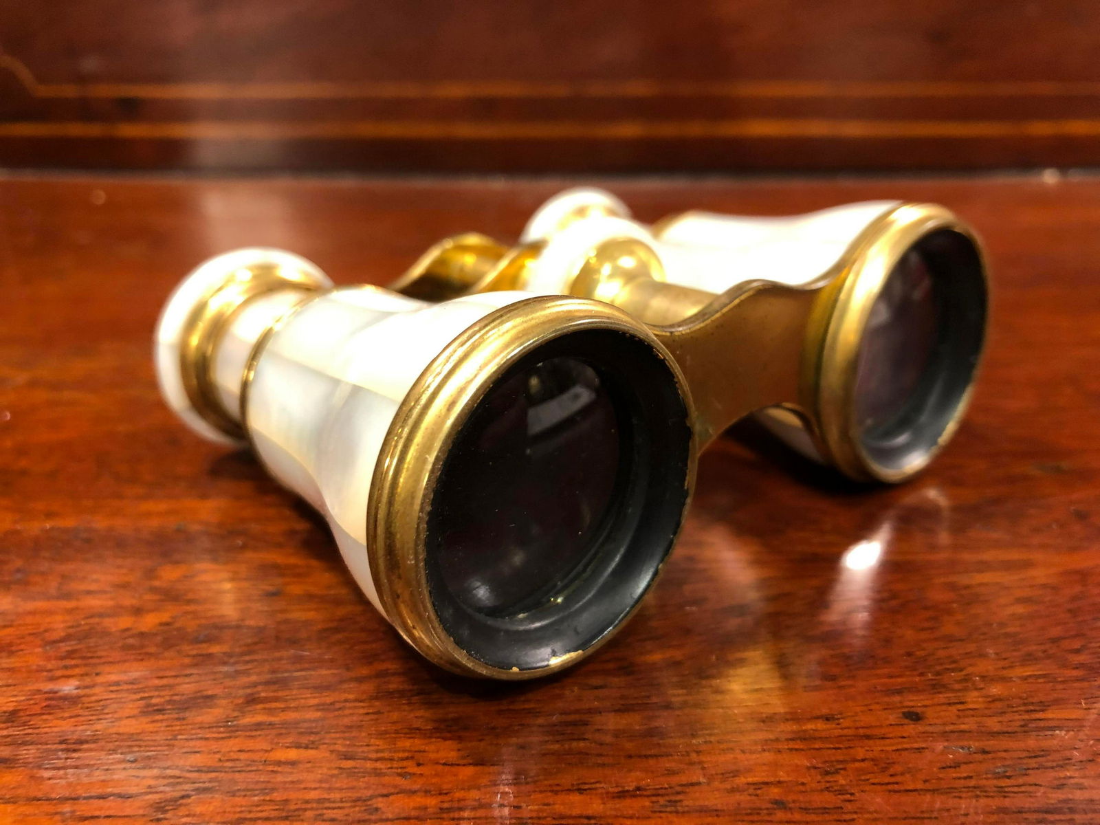 Mother Of Pearl Theater Glasses: Mother Of Pearl Theater Glasses