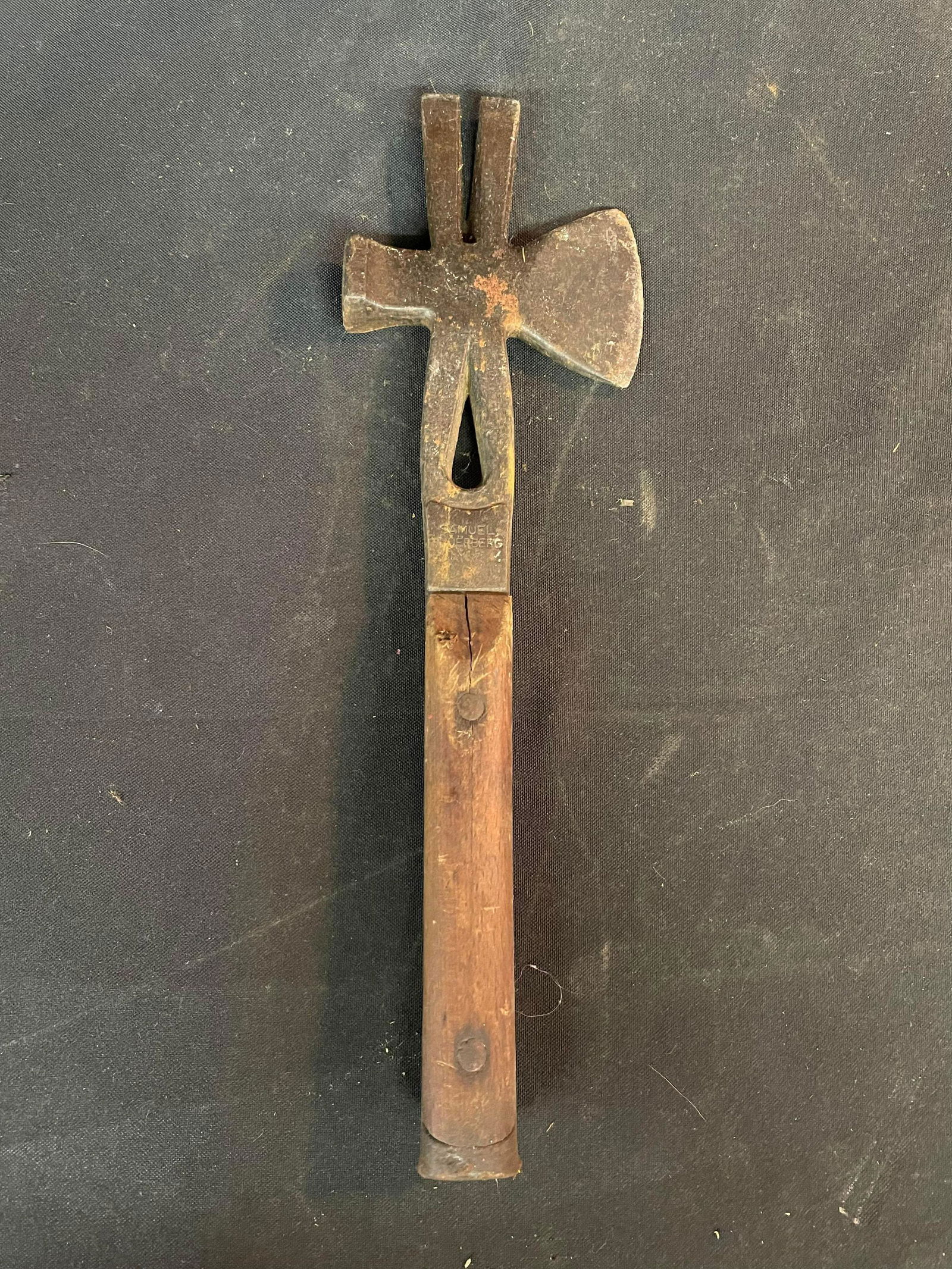 Antique Multi-Tool Hatchet/Hammer (1 of 2)