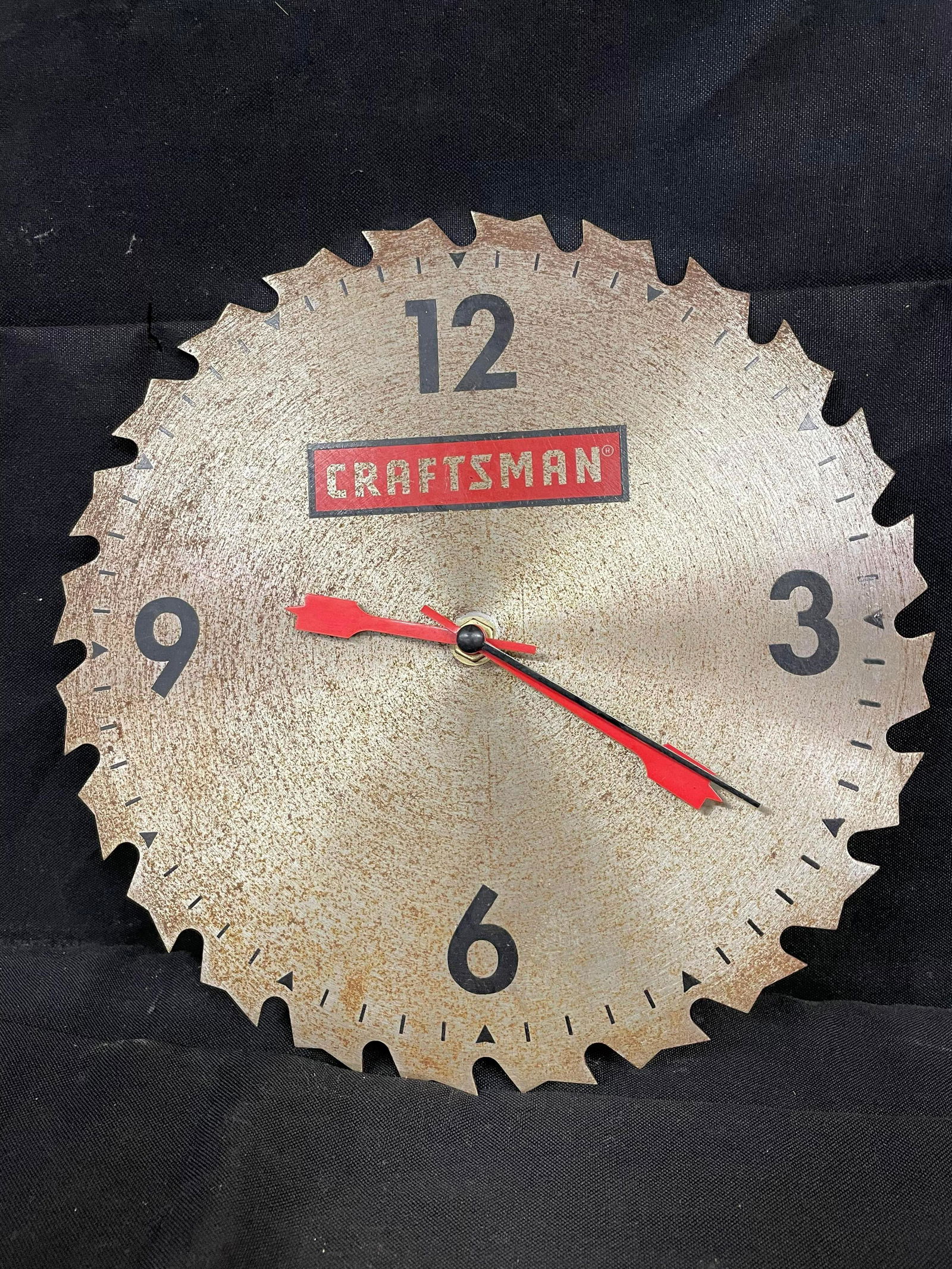 Craftsman Saw Blade Clock (1 of 1)