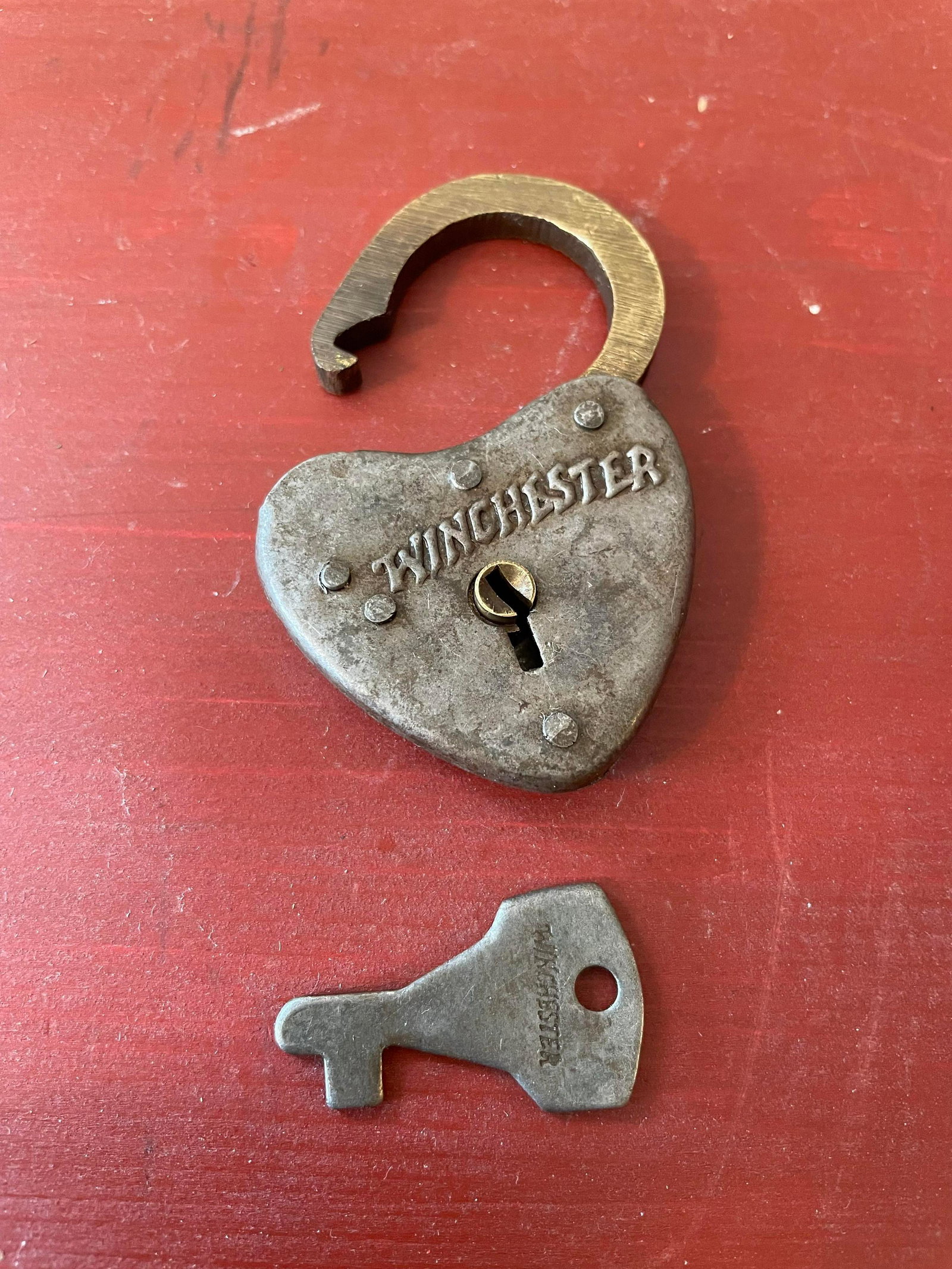 Winchester Lock and Key (1 of 2)