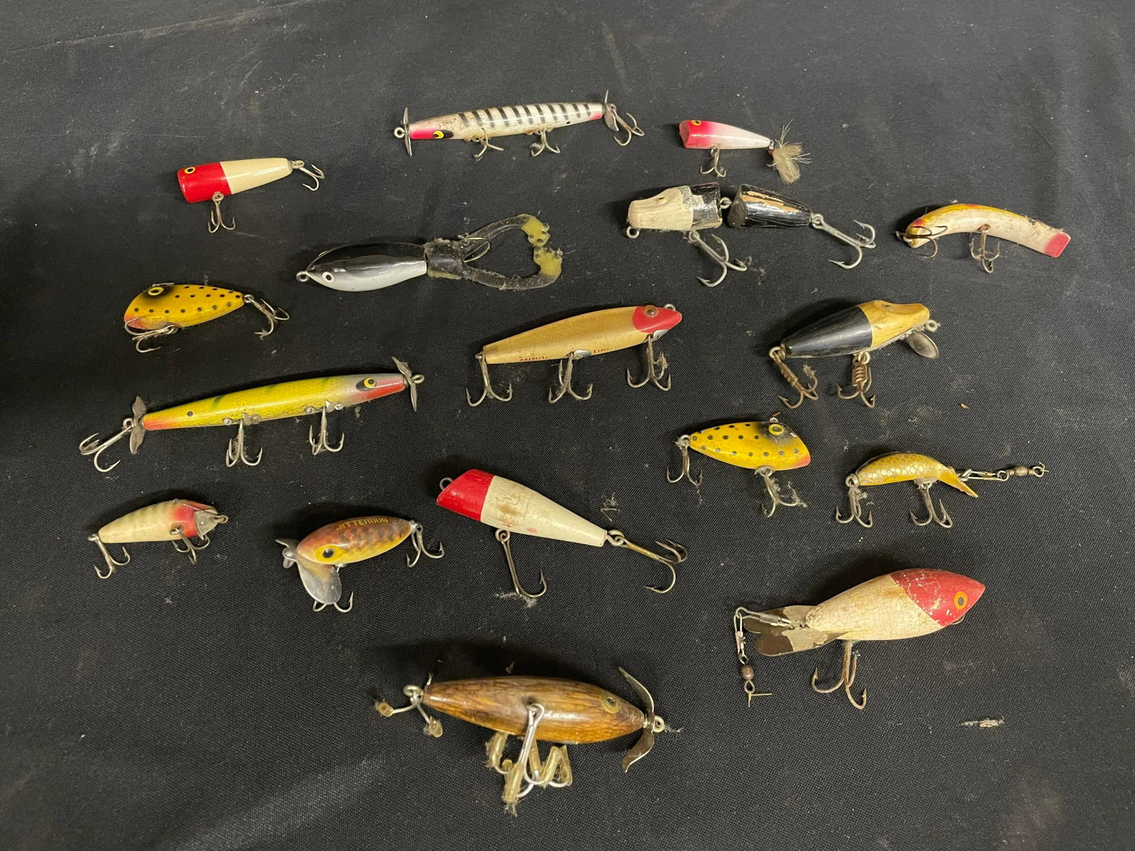 Collection Of Wooden Fishing Lures: Collection Of Wooden Fishing Lures