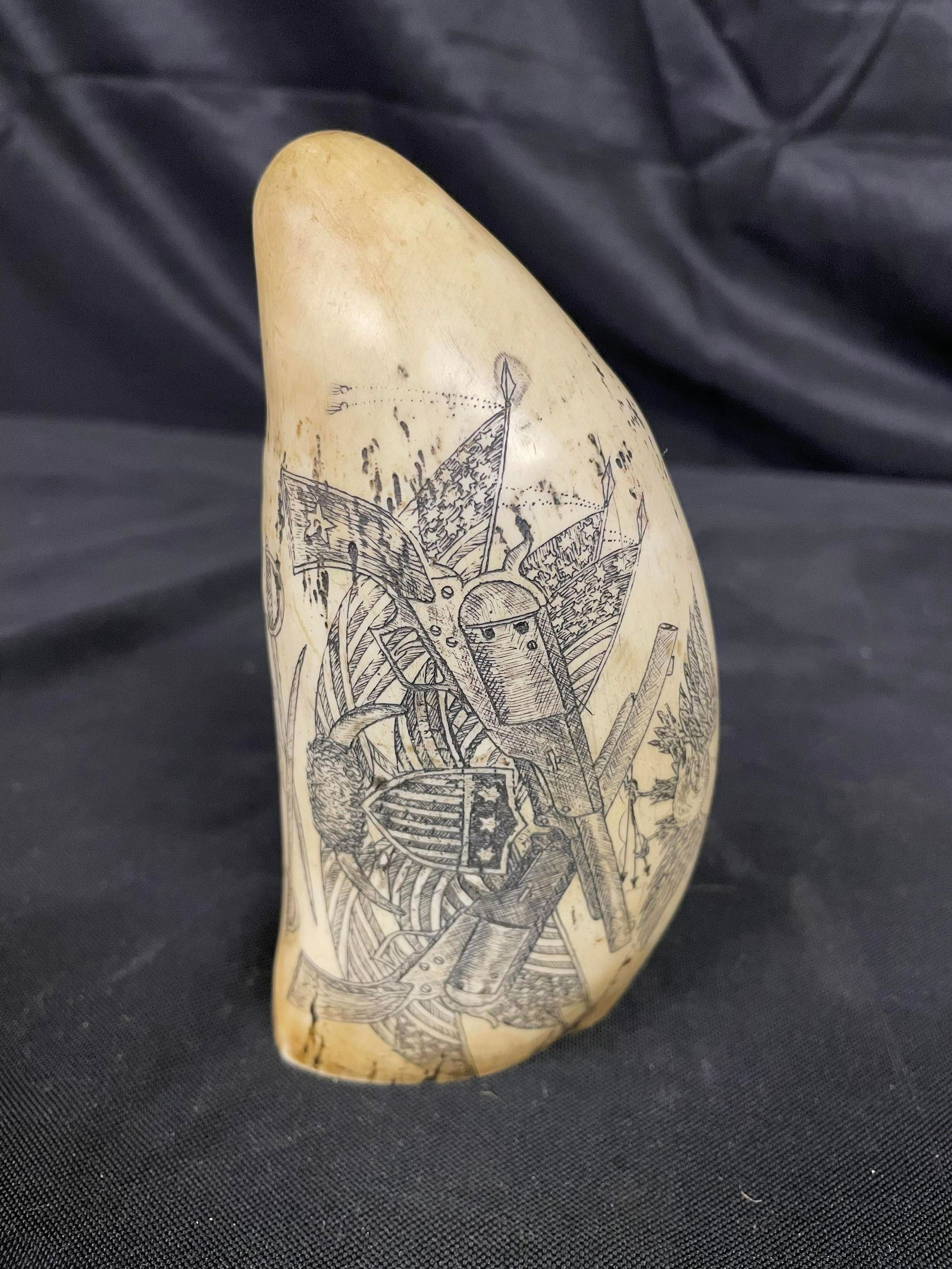 Scrimshaw Carved "Bone" Art With Detailed Stagecoach/Western Scenes: Scrimshaw Carved "Bone" Art With Detailed Stagecoach/Western Scenes