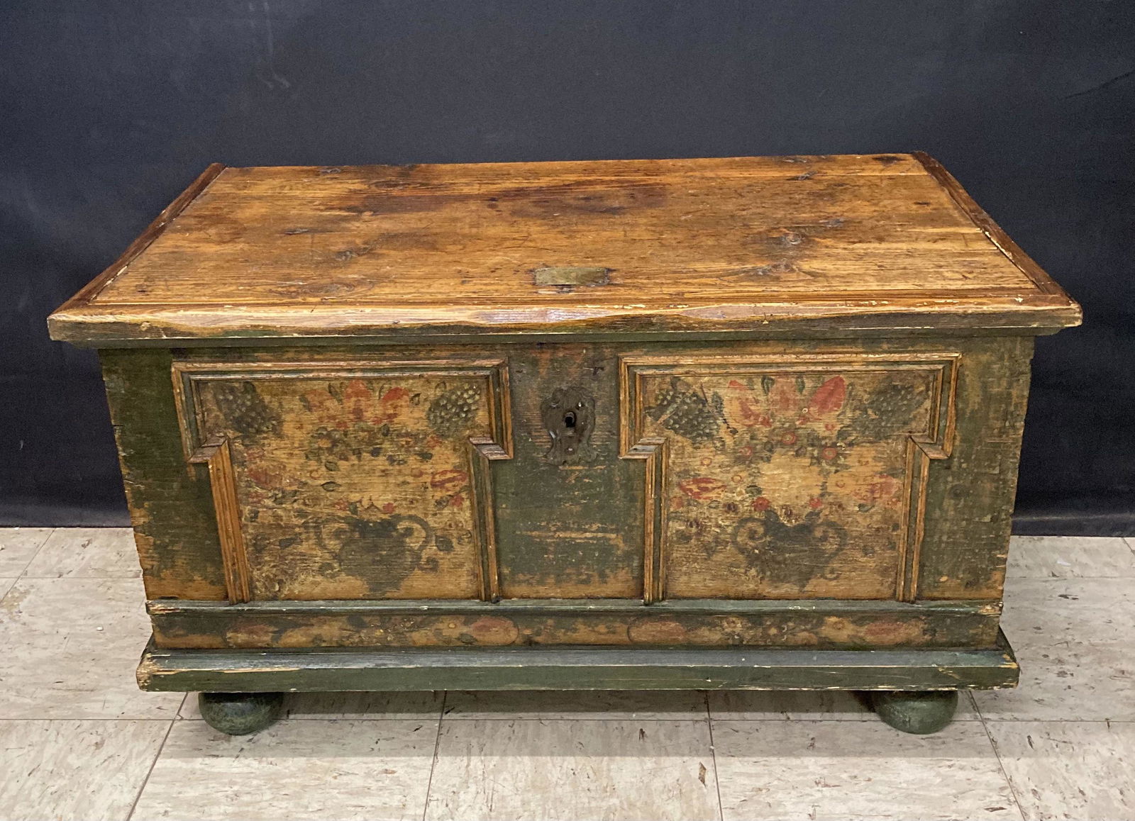 Early Hand Painted Blanket Box Wrought Iron Hardware (21"x37"x22") (1 of 5)