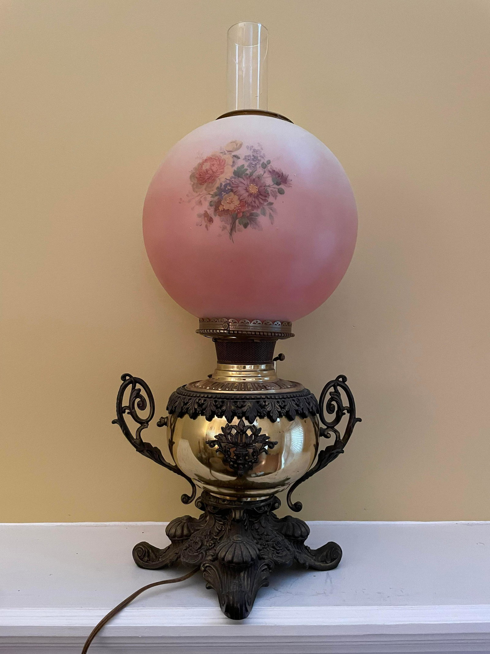Antique B&H Gone With The Wind Style Parlor Lamp With Brass Base And Hand Painted Shade With One (1 of 3)