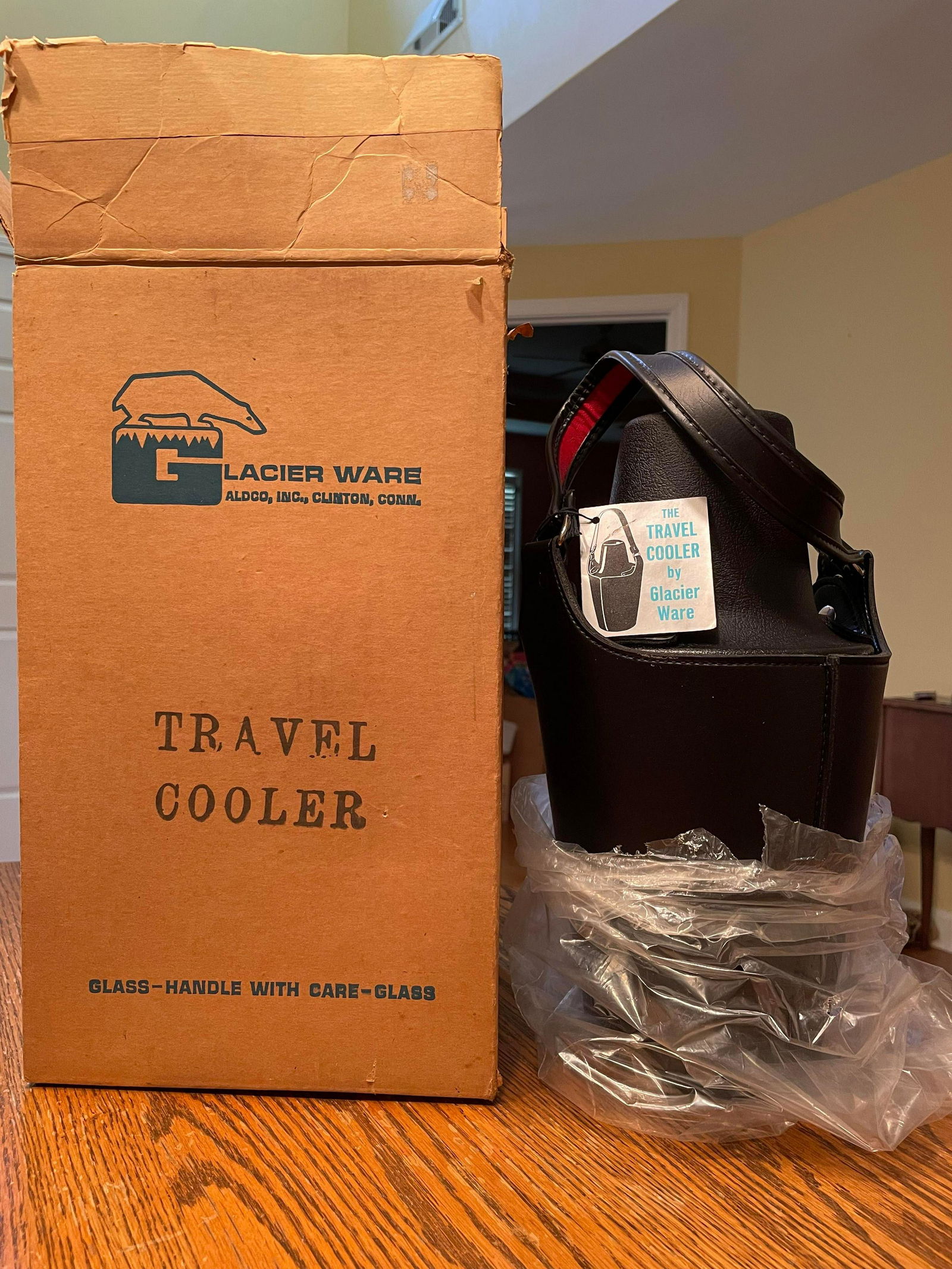 New Old Stock Glacier Ware Travel Cooler (1 of 1)