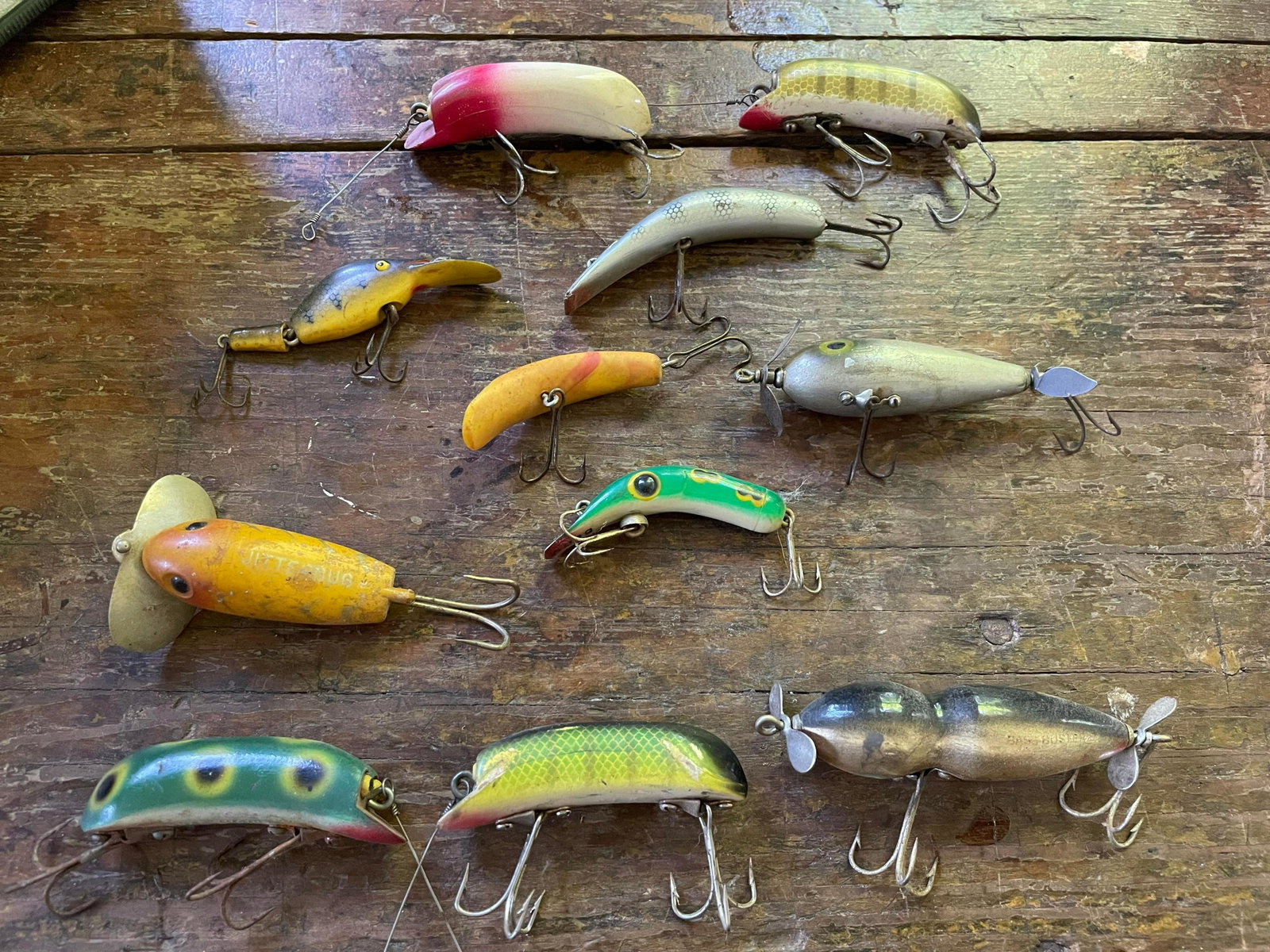 11 Fishing Lures Including Bass Buster, Jitterbug And Others: 11 Fishing Lures Including Bass Buster, Jitterbug And Others