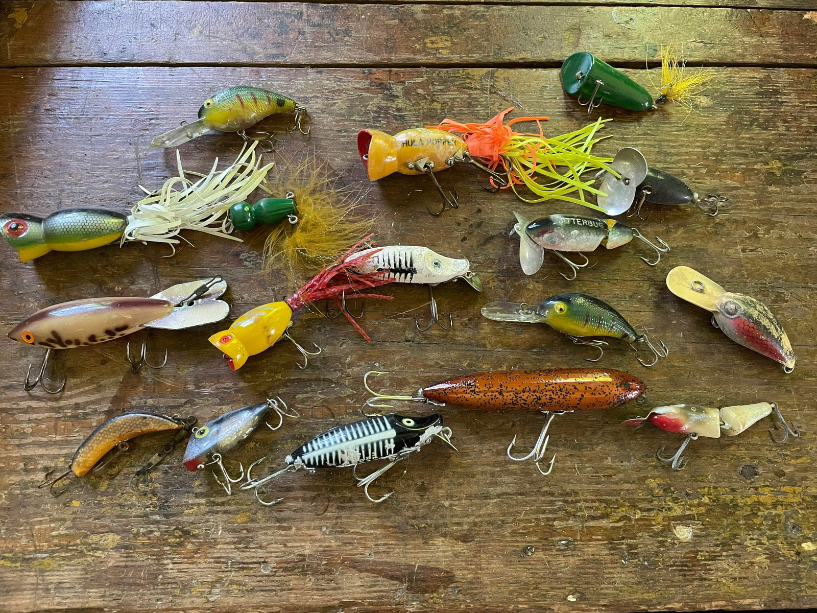 Assorted Vintage Lures Including Wooden Lures, Jitterbug And Other Lures With Various Mfgs, Designs,: Assorted Vintage Lures Including Wooden Lures, Jitterbug And Other Lures With Various Mfgs, Designs, etc.