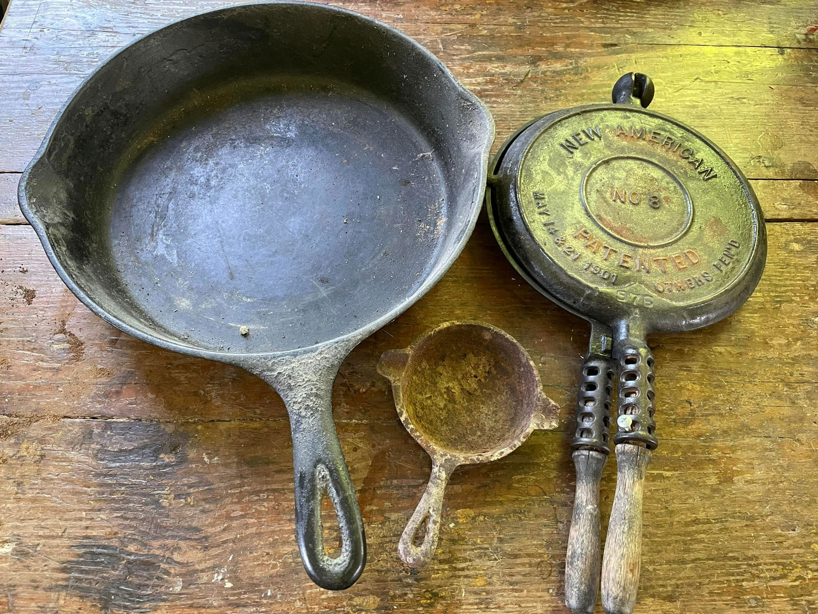 Cast Iron Including No. 8 New American/Griswold 1901 Waffle Iron With Unmarked Skillet And Miniature: Cast Iron Including No. 8 New American/Griswold 1901 Waffle Iron With Unmarked Skillet And Miniature Skillet/Ash Tray Skillet