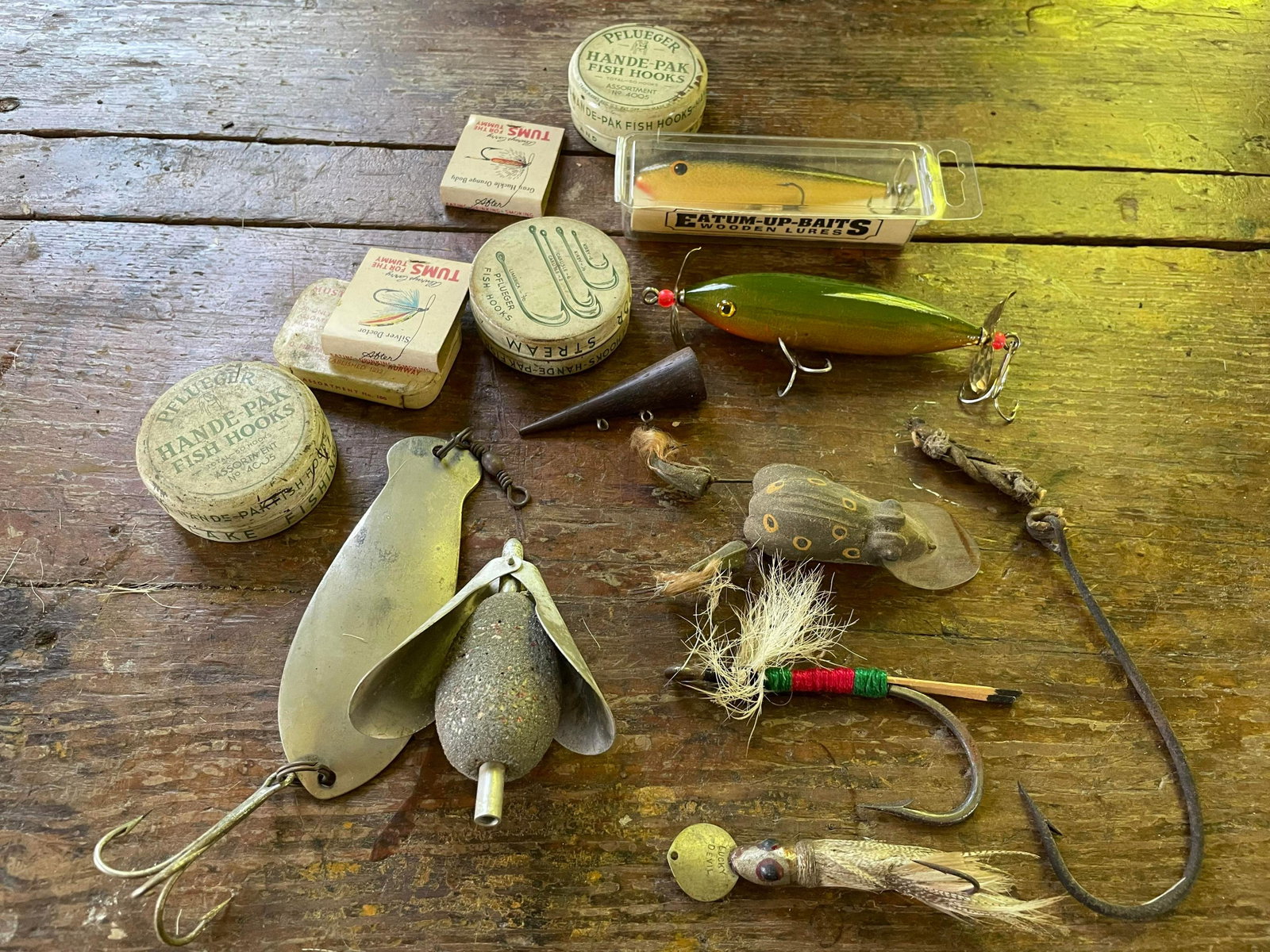 Antique Fish Hooks With Tins, Large Fish Hooks, Lures And Eatum-Up-Baits Wooden Lure New In Package: Antique Fish Hooks With Tins, Large Fish Hooks, Lures And Eatum-Up-Baits Wooden Lure New In Package