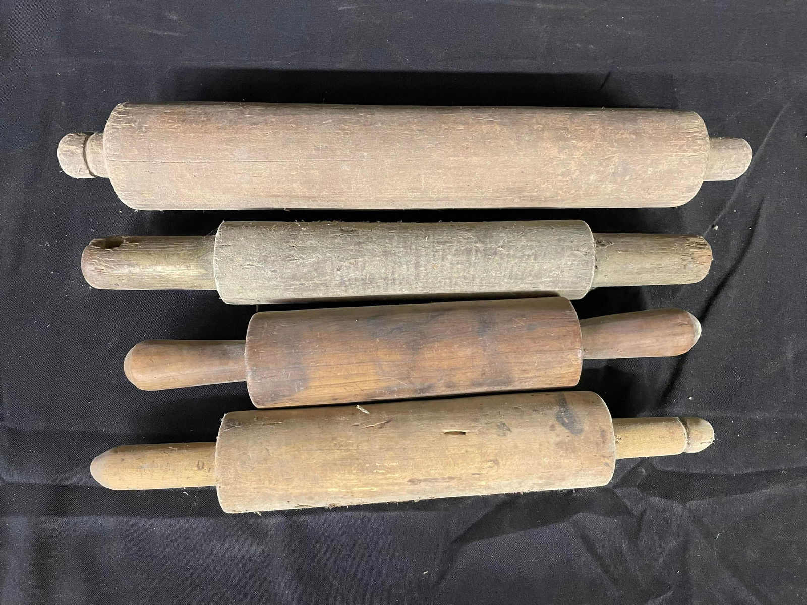 4 Part Array Of Solid Early Antique Single Piece Carved Rolling Pins: 4 Part Array Of Solid Early Antique Single Piece Carved Rolling Pins