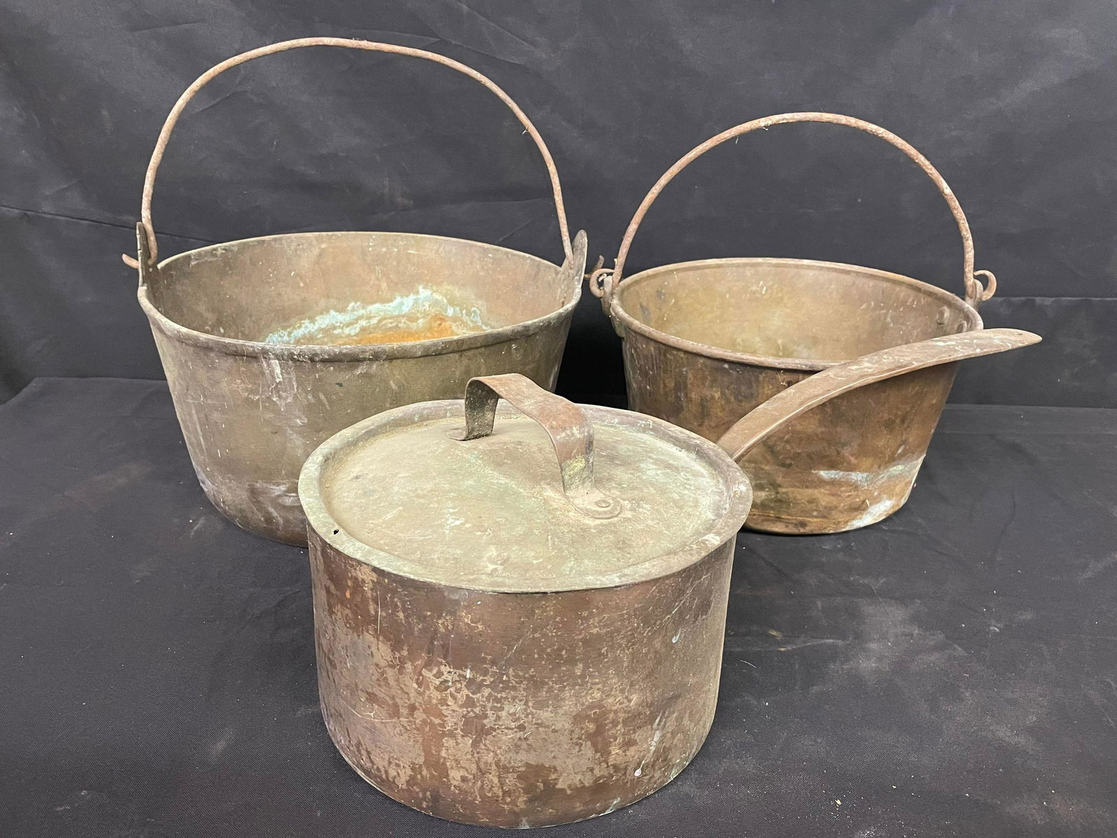 Lot Of Antique Copper Kitchen  Kettles Wi (1 of 4)