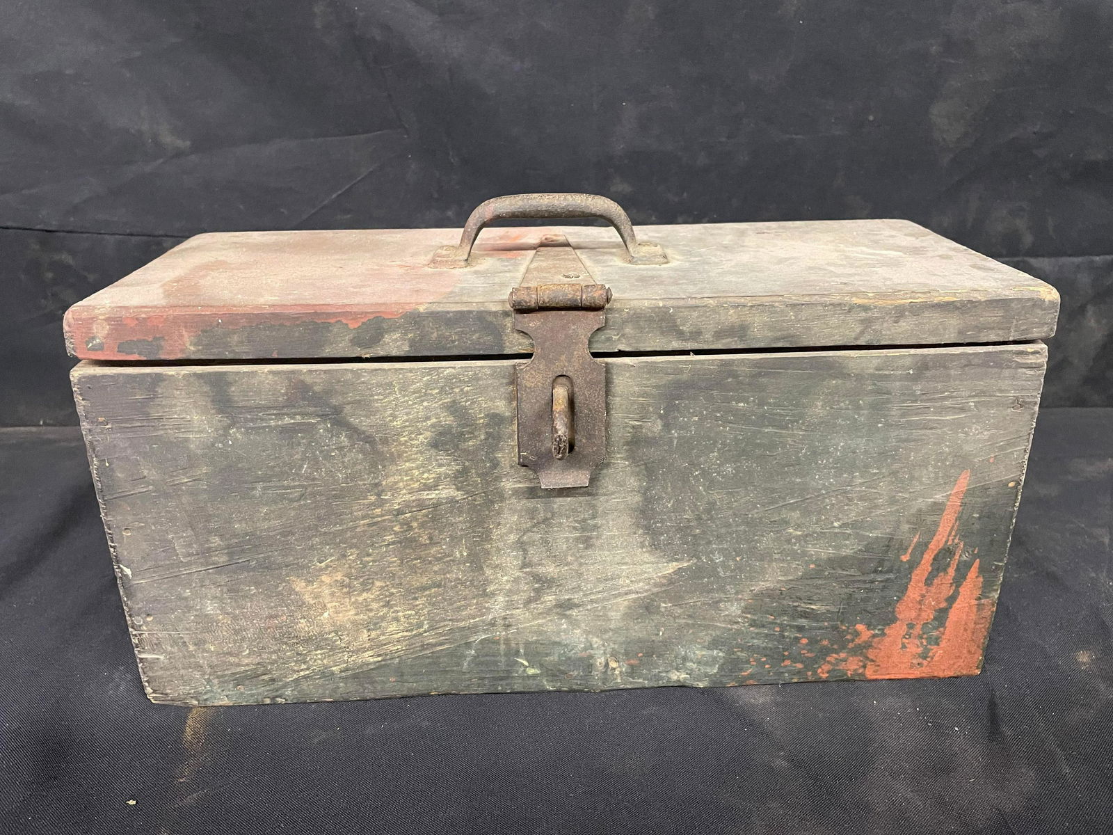 Primitive Painted Wooden Carpenter's Tool Chest (1 of 1)