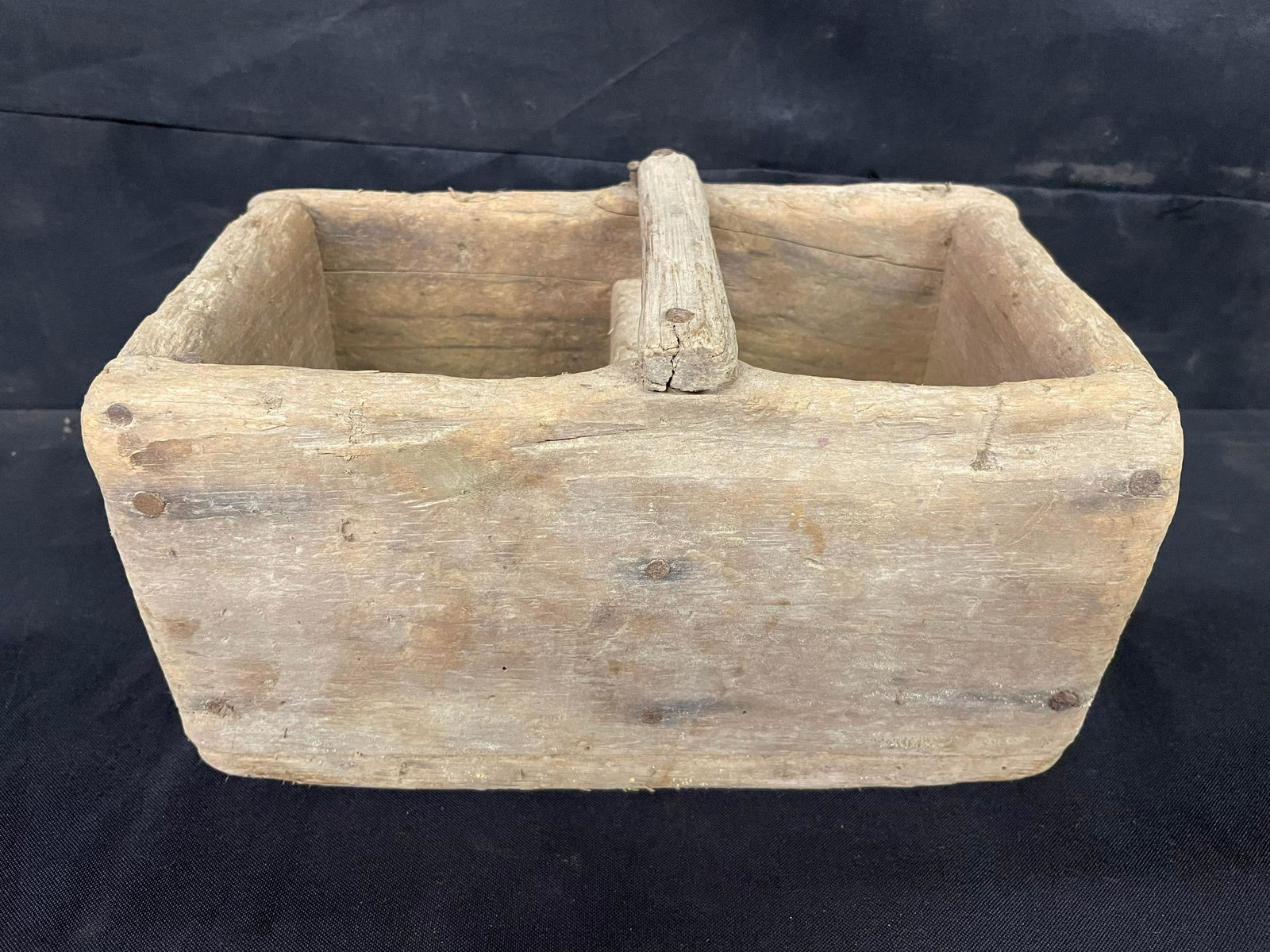 Early Primitive Divided Box With Handle (1 of 2)