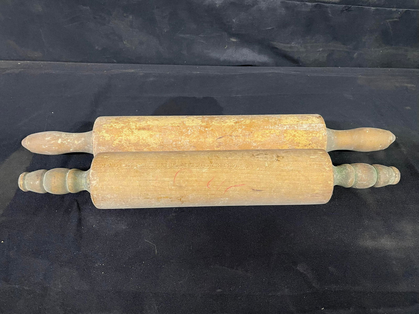 Pair Of Rolling Pins: Pair Of Rolling Pins