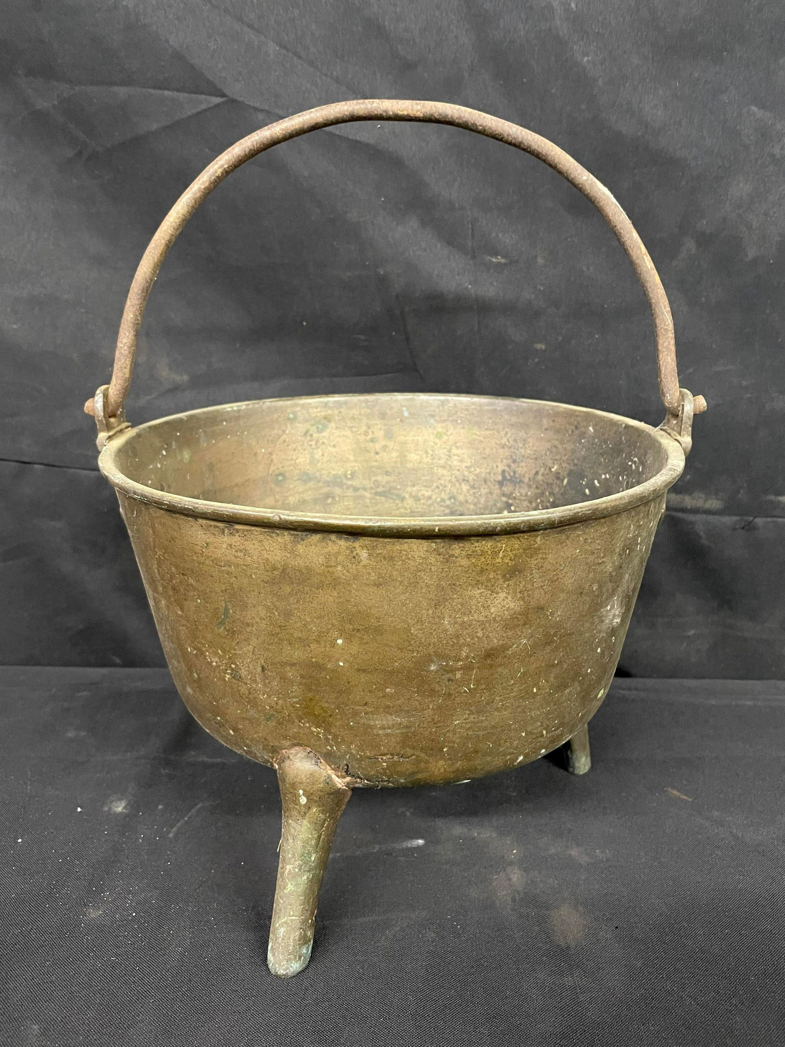 Antique Footed Copper Kettle (1 of 2)