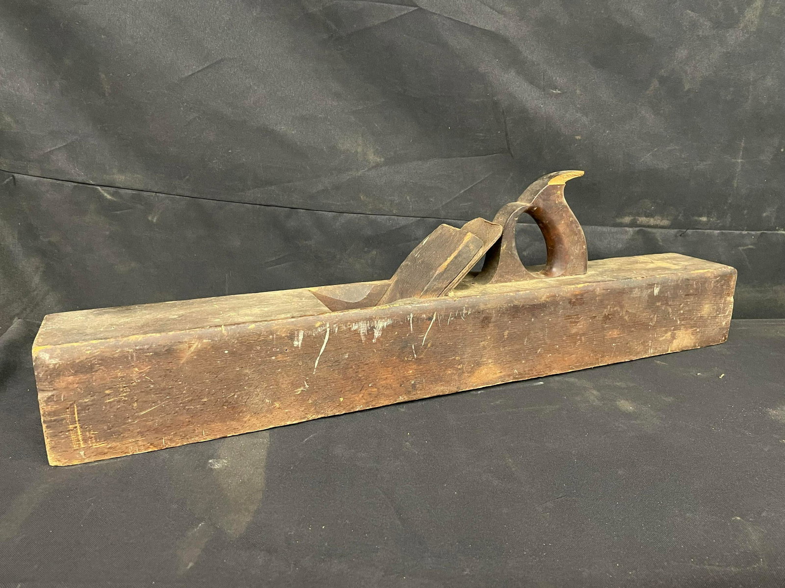 Antique Wood Planer Primitive Hand Tool: Antique Wood Planer Primitive Hand Tool
