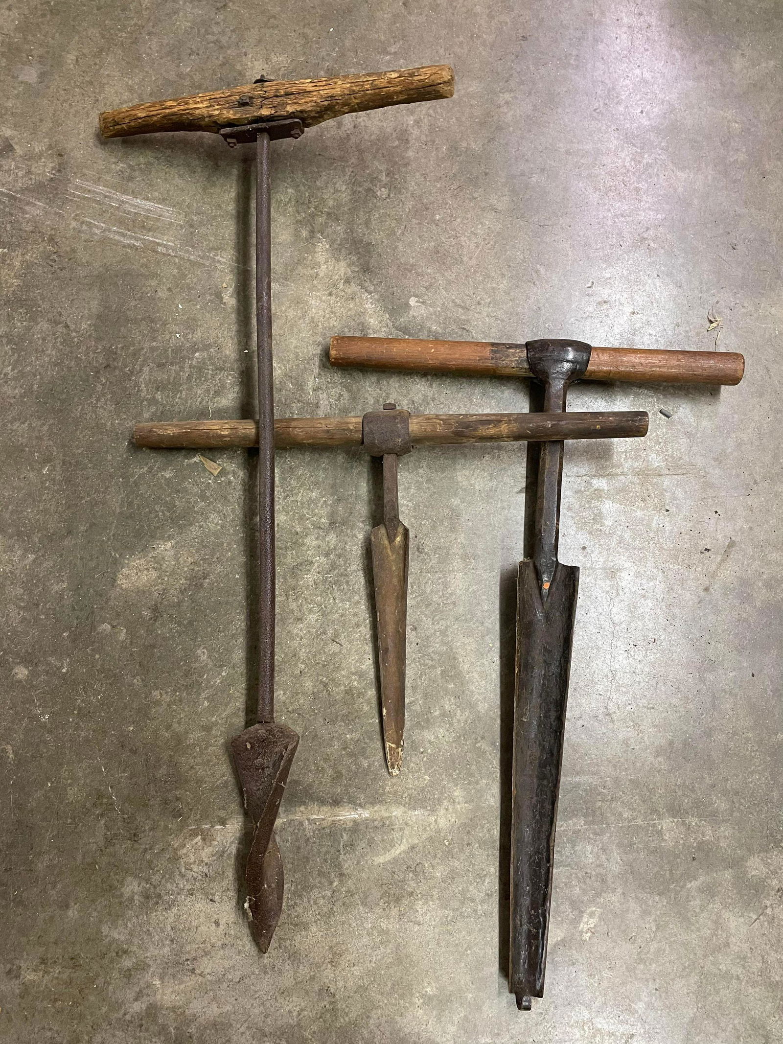 Trio Of Antique Bung Hole Drill Whiskey Barrel Boring Tools Hand Augers (1 of 1)