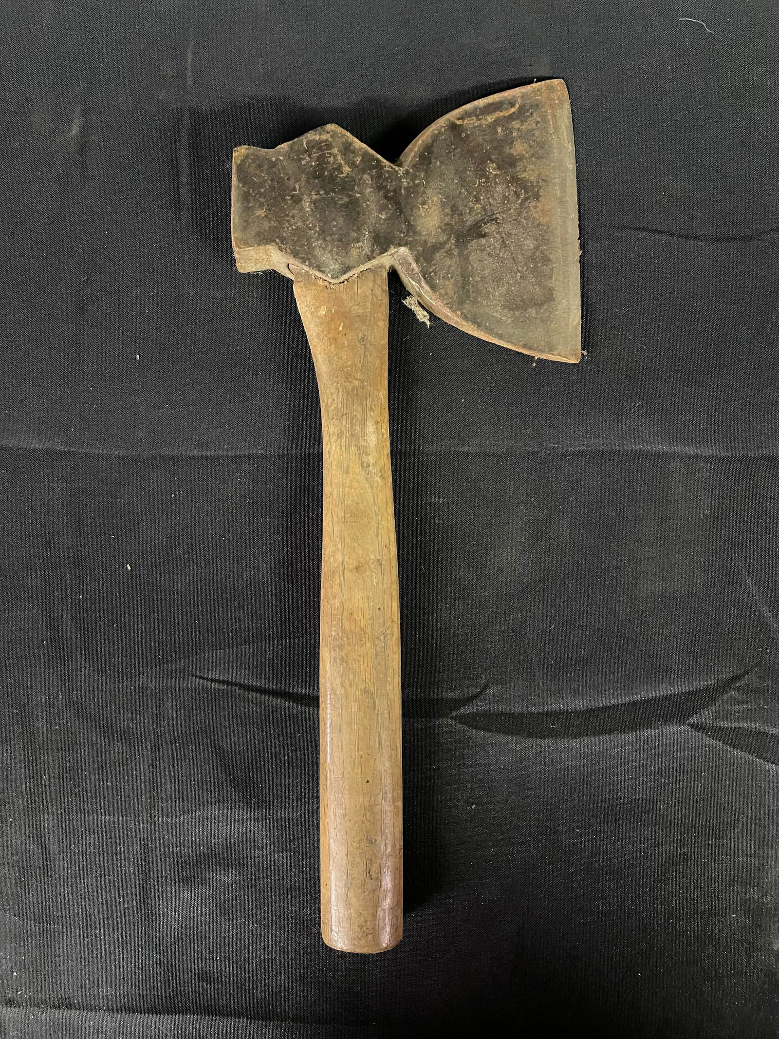 Antique Broad Axe/Hatchet (1 of 2)