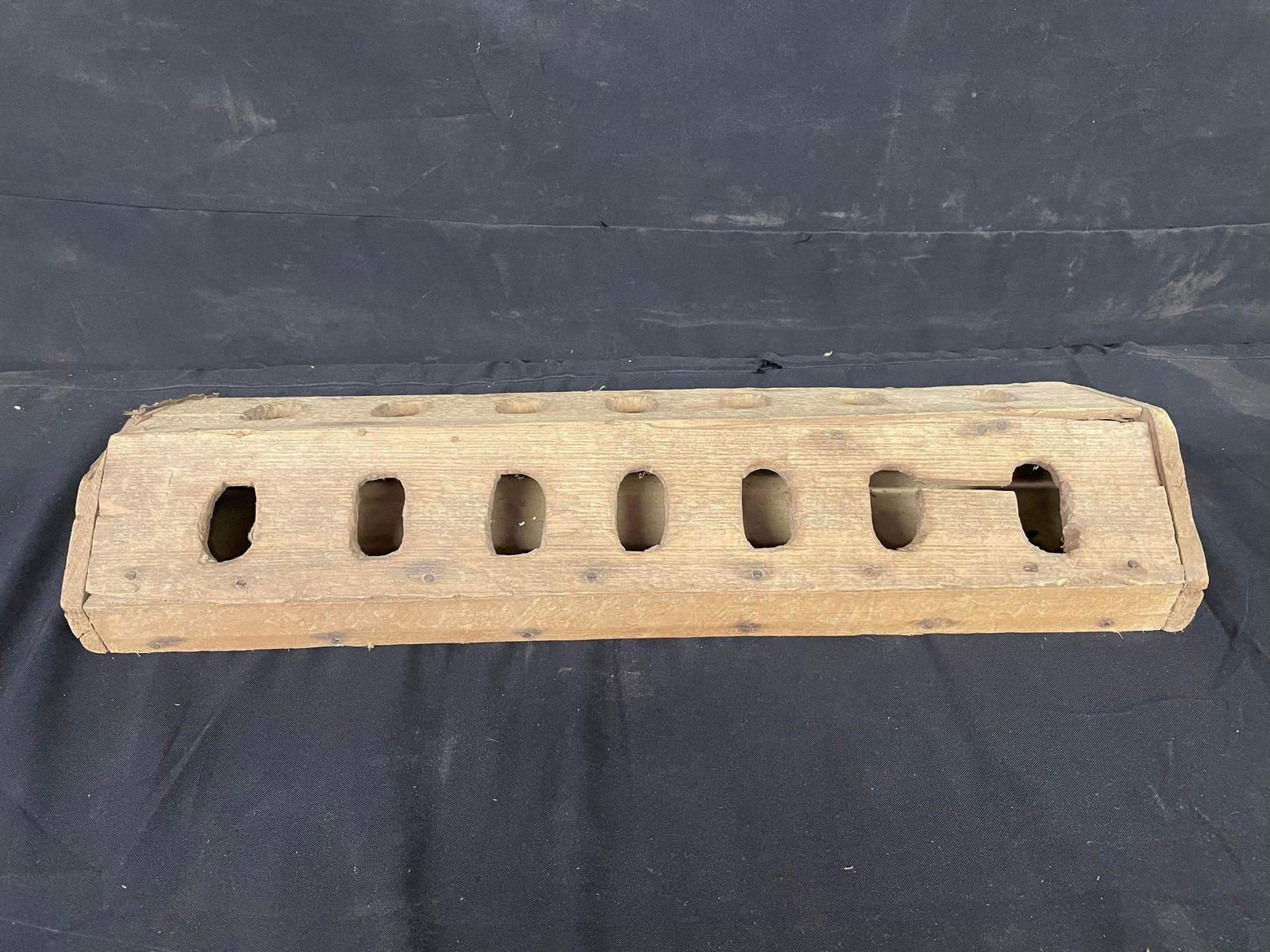 Primitive Wooden Chicken Feeder (1 of 2)