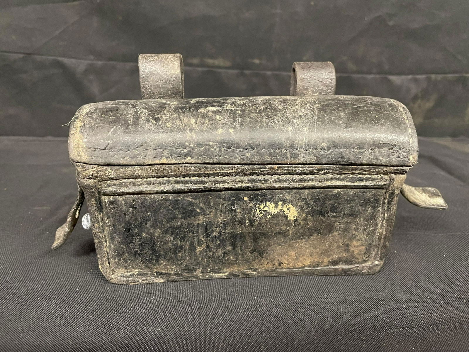 Leather Ammo Case, Possibly Civil War Believed To Be 45-70 Ammo (1 of 3)