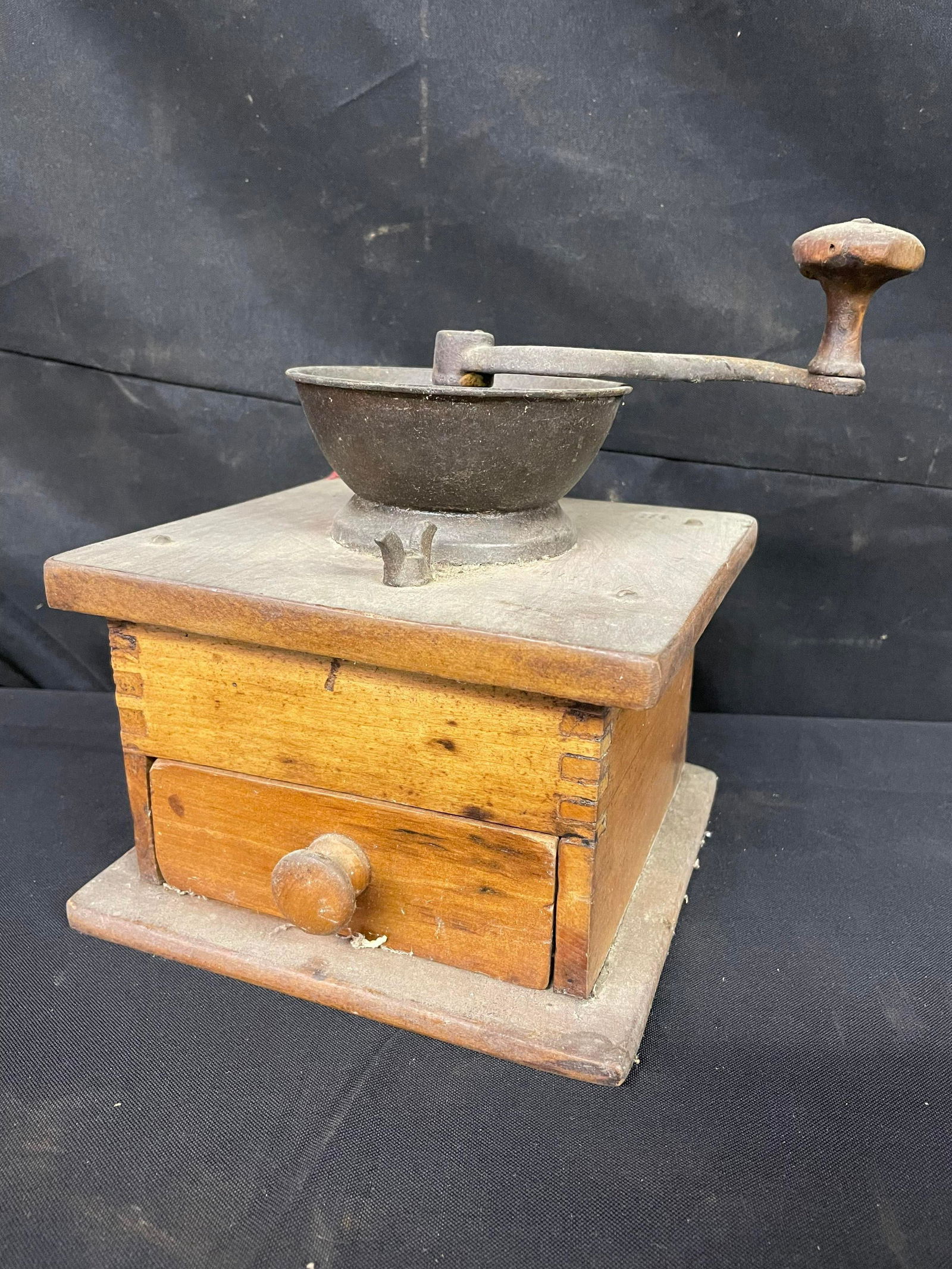 Antique Tabletop Coffee Grinder Coffee Mill (1 of 2)