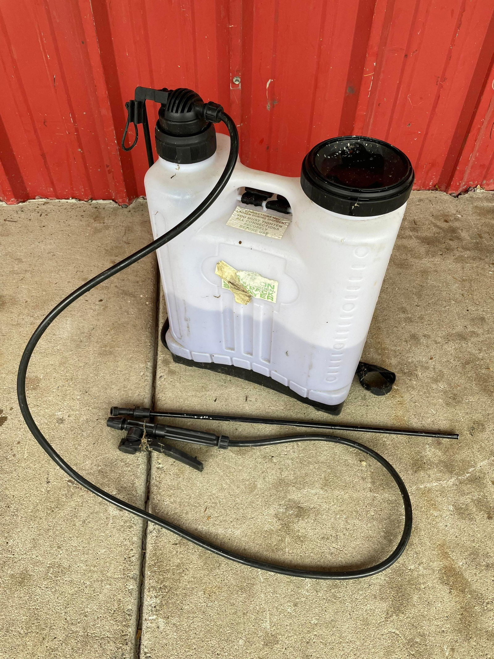 Backpack Sprayer Tank (1 of 1)