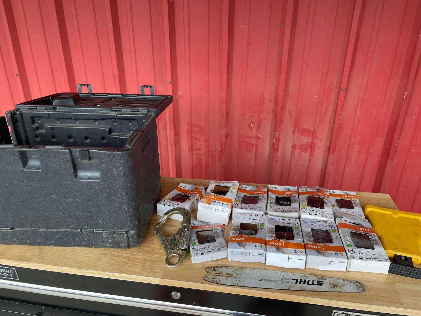 Assorted Stihl Chainsaw Blades, Bars And Case (1 of 3)