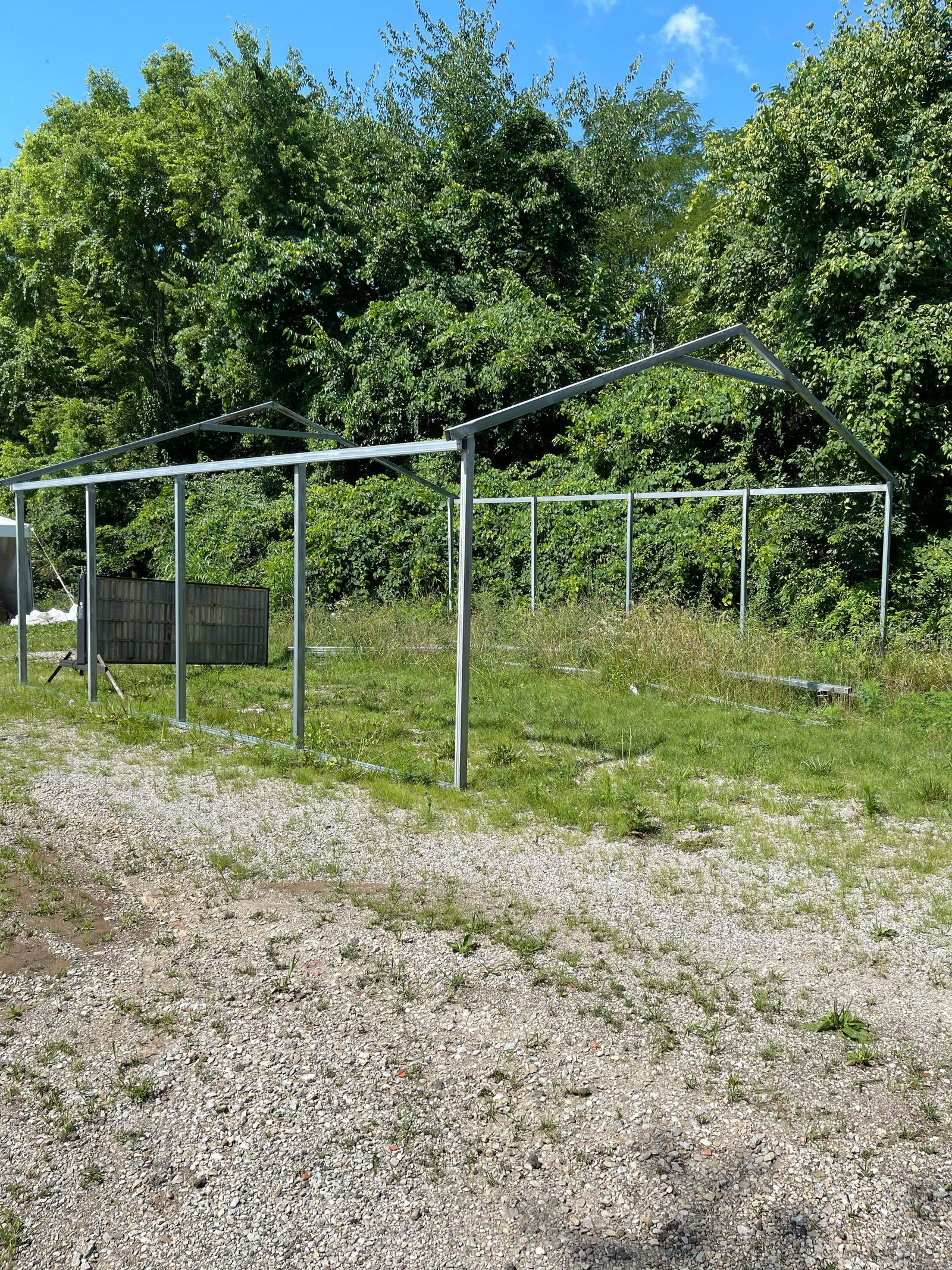 Aluminum Metal Building Frame App. 20x30 Picture For Demonstration, Kit Has 2 Side Wall Panels And 5 (1 of 3)